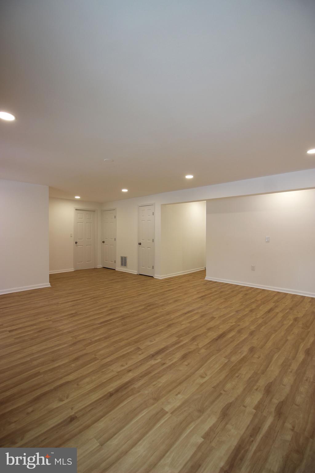 POTOMAC RIDGE - Residential