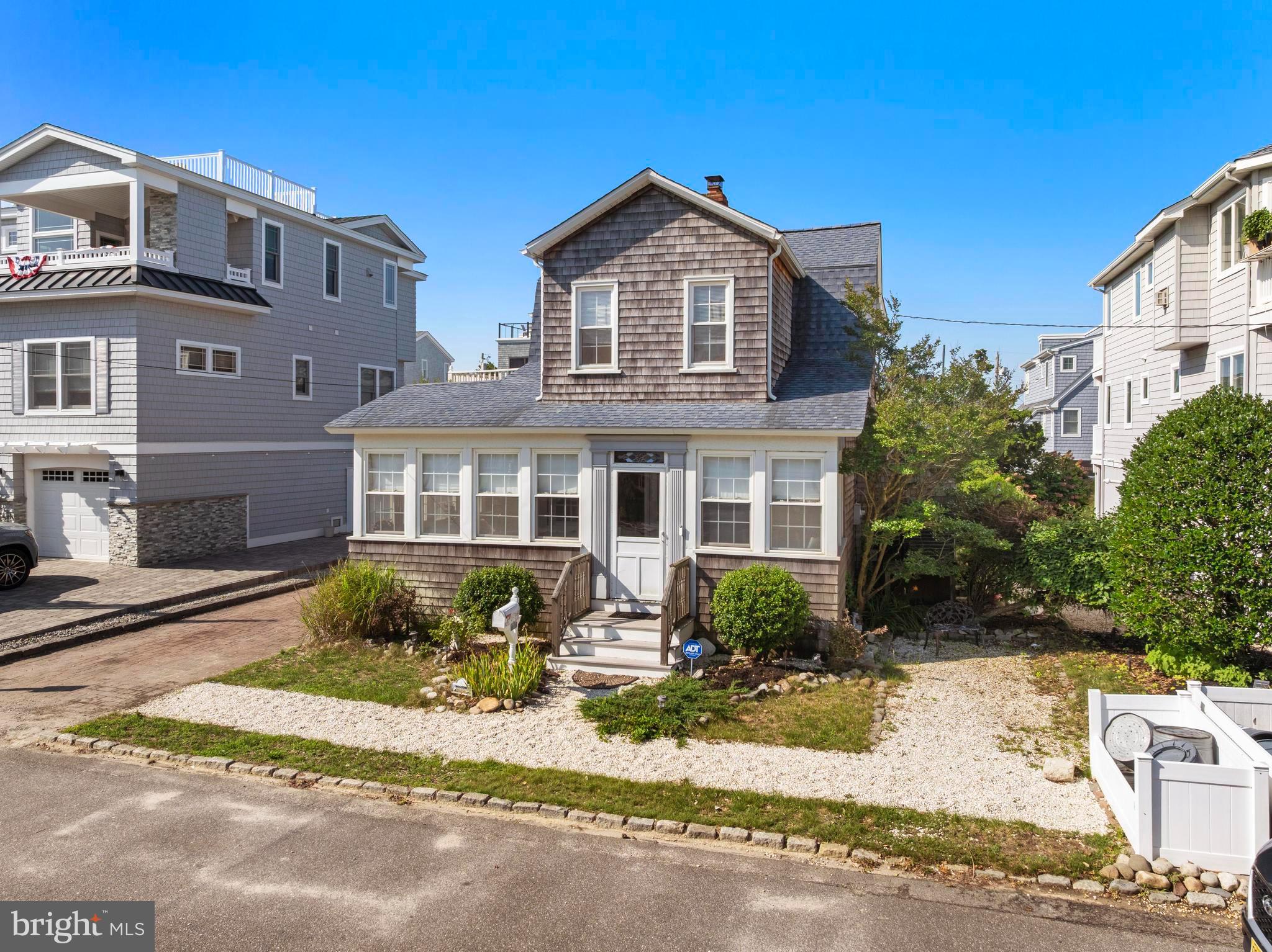 16 N 9TH STREET