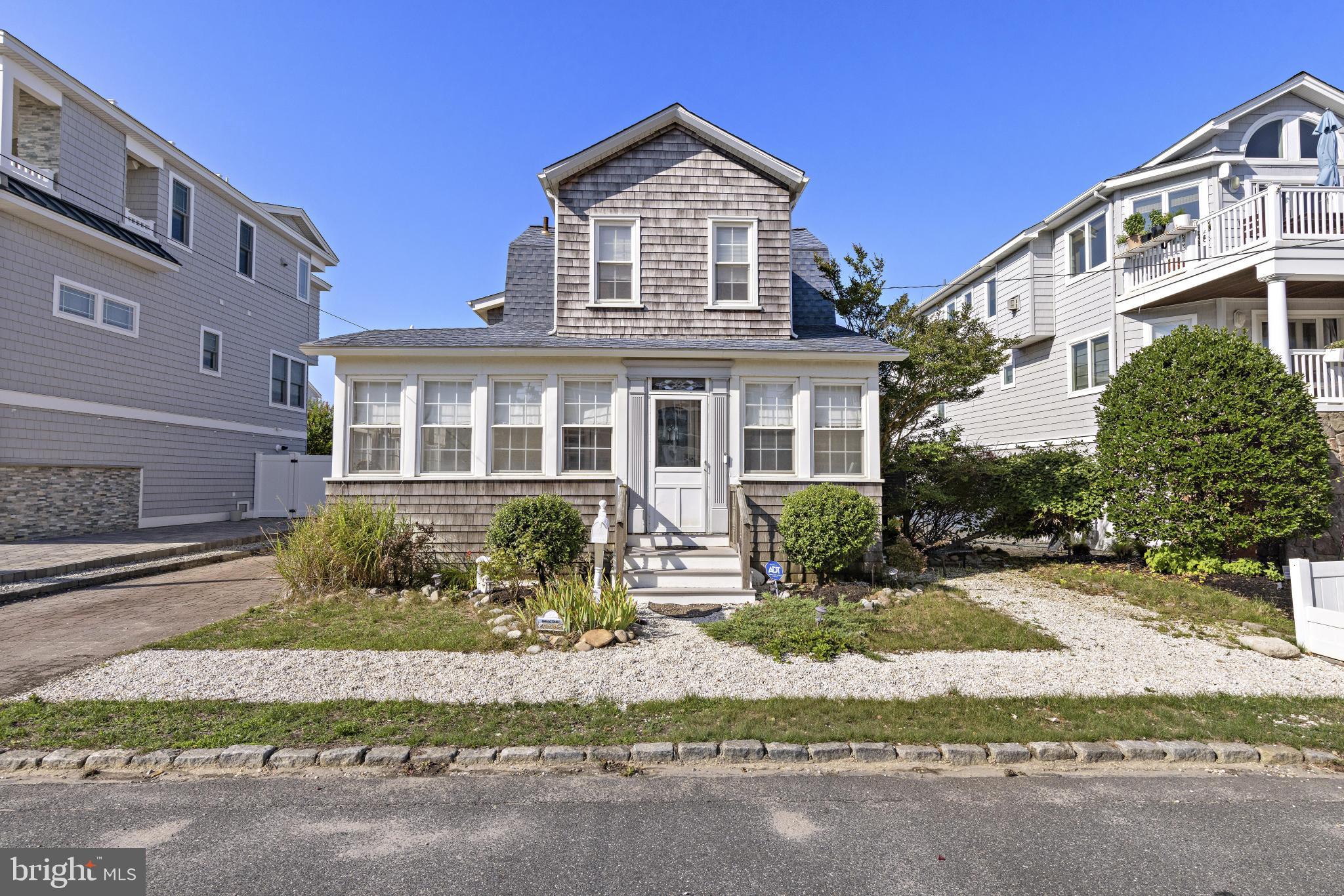 16 N 9TH STREET