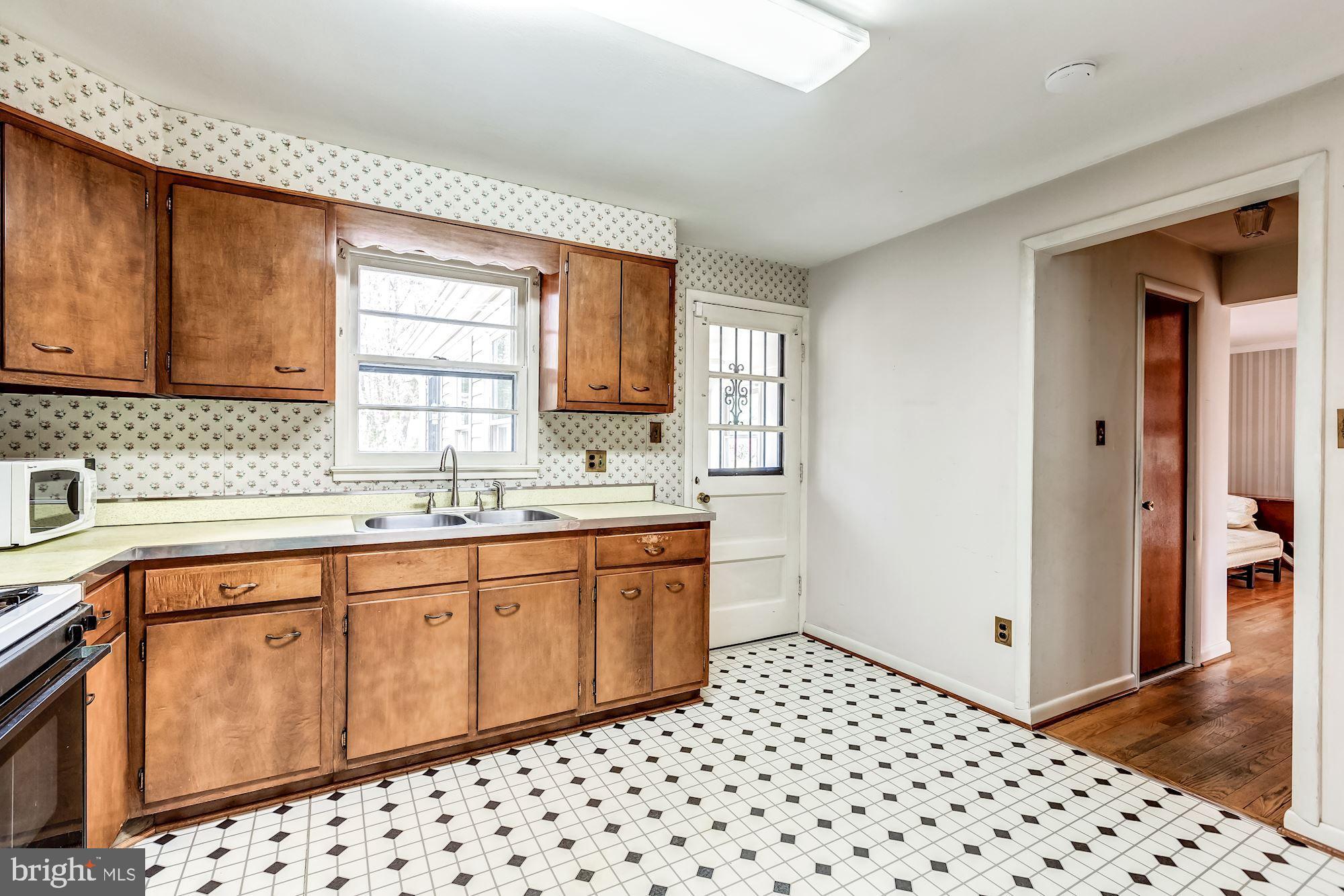 SUGARLAND HEIGHTS - Residential