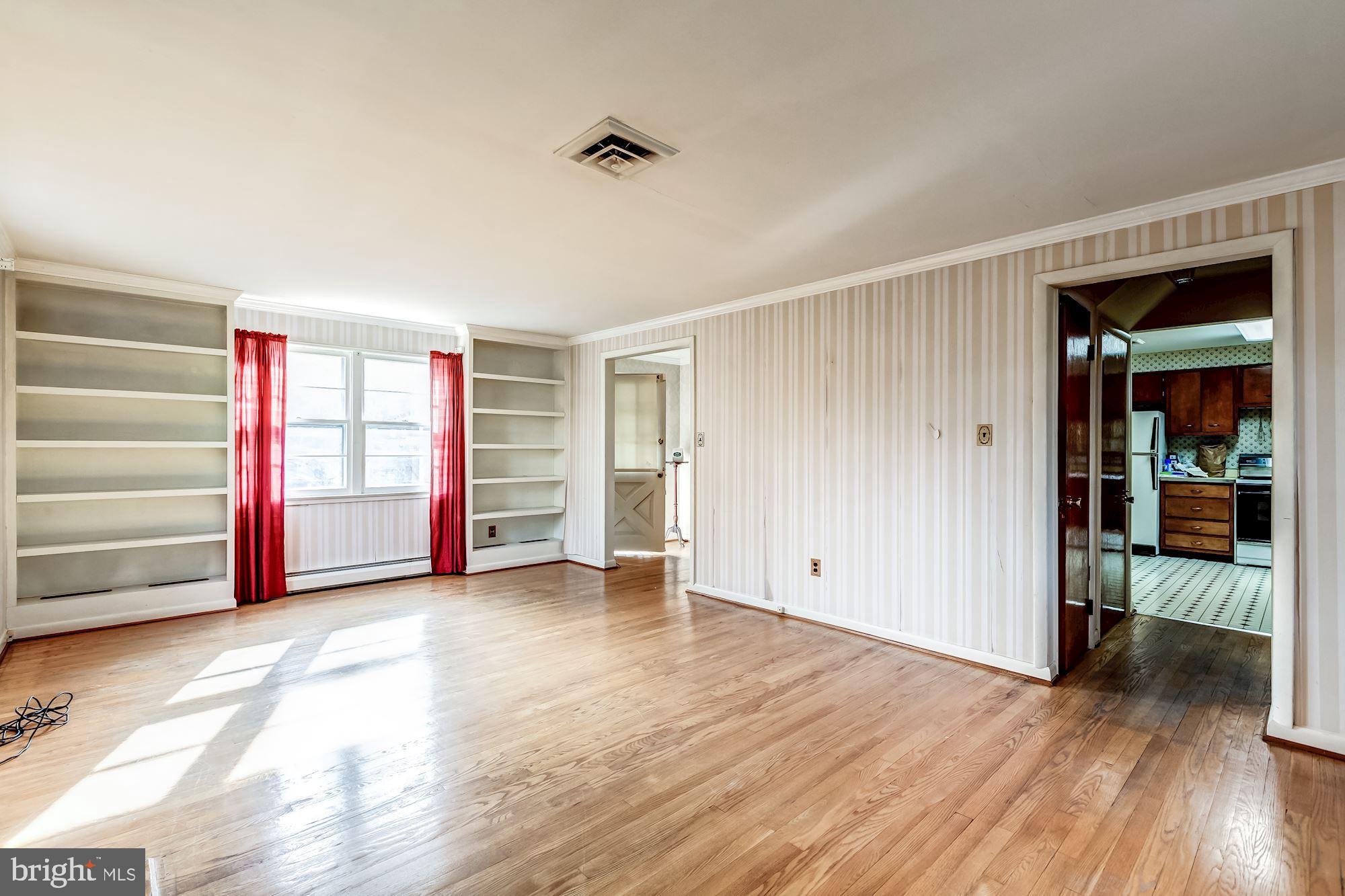 SUGARLAND HEIGHTS - Residential