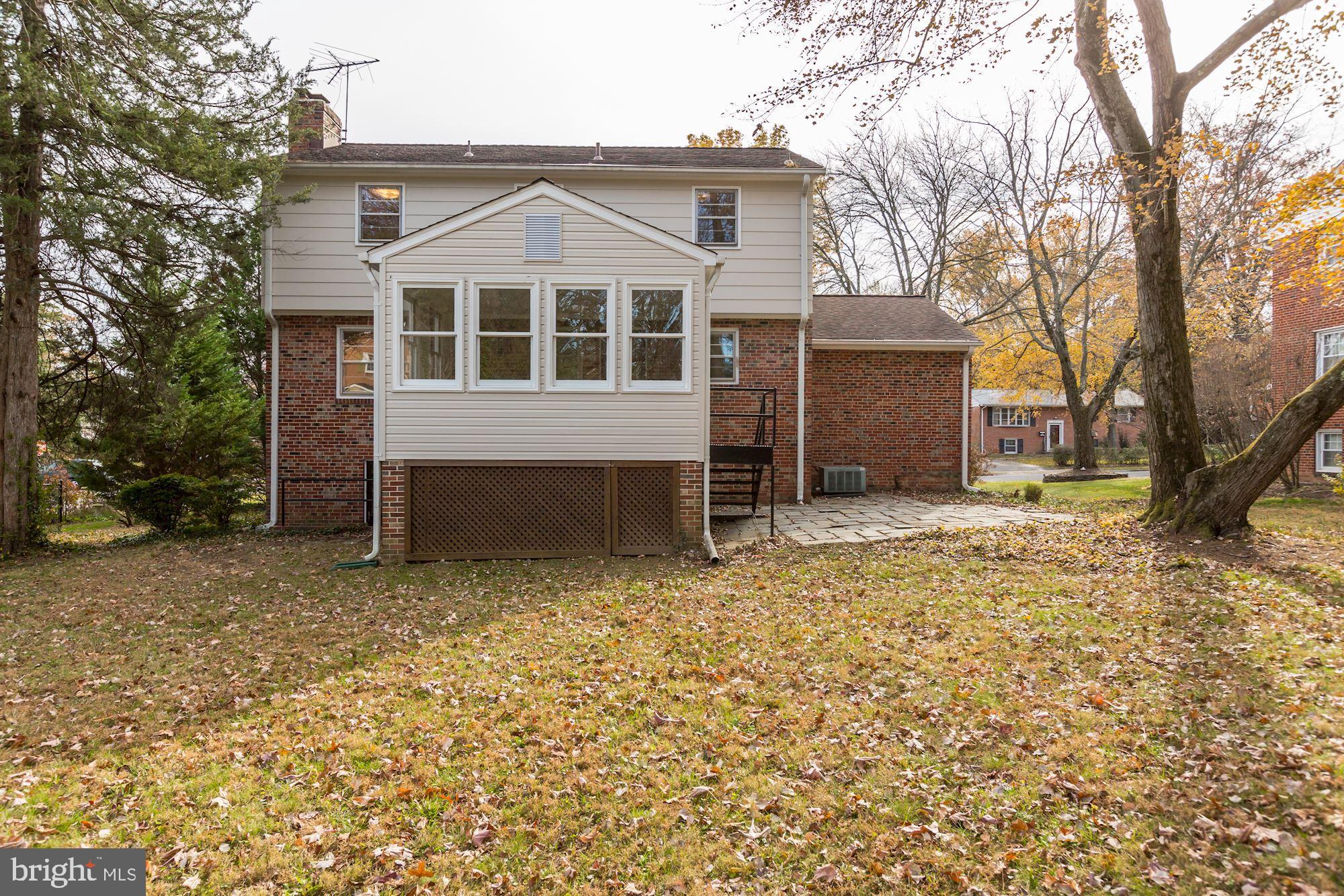 SUGARLAND HEIGHTS - Residential