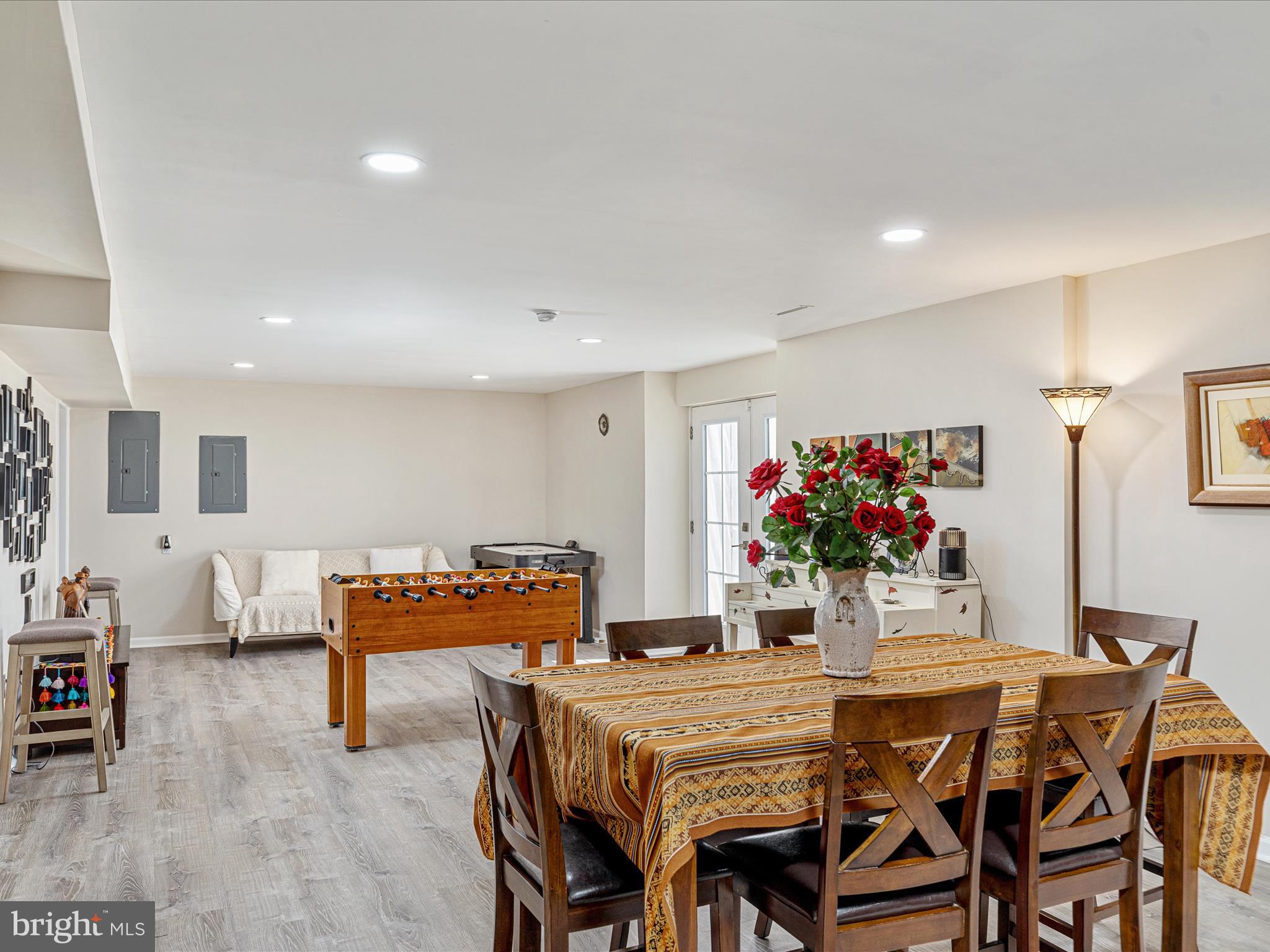 WOODLAND SPRINGS - Residential