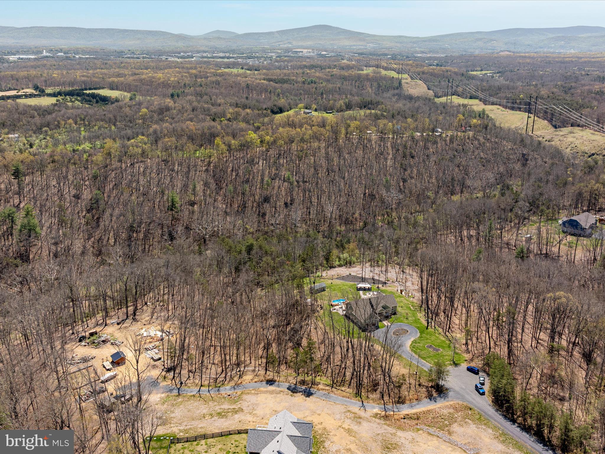 WOODLAND SPRINGS - Residential