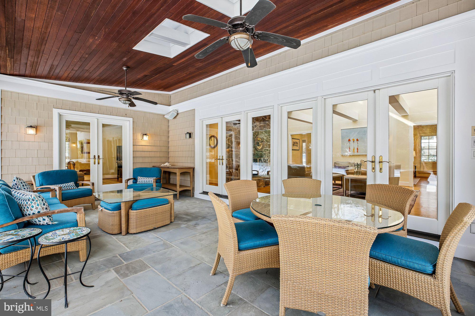 WILLIAMSBURG GARDENS - Residential