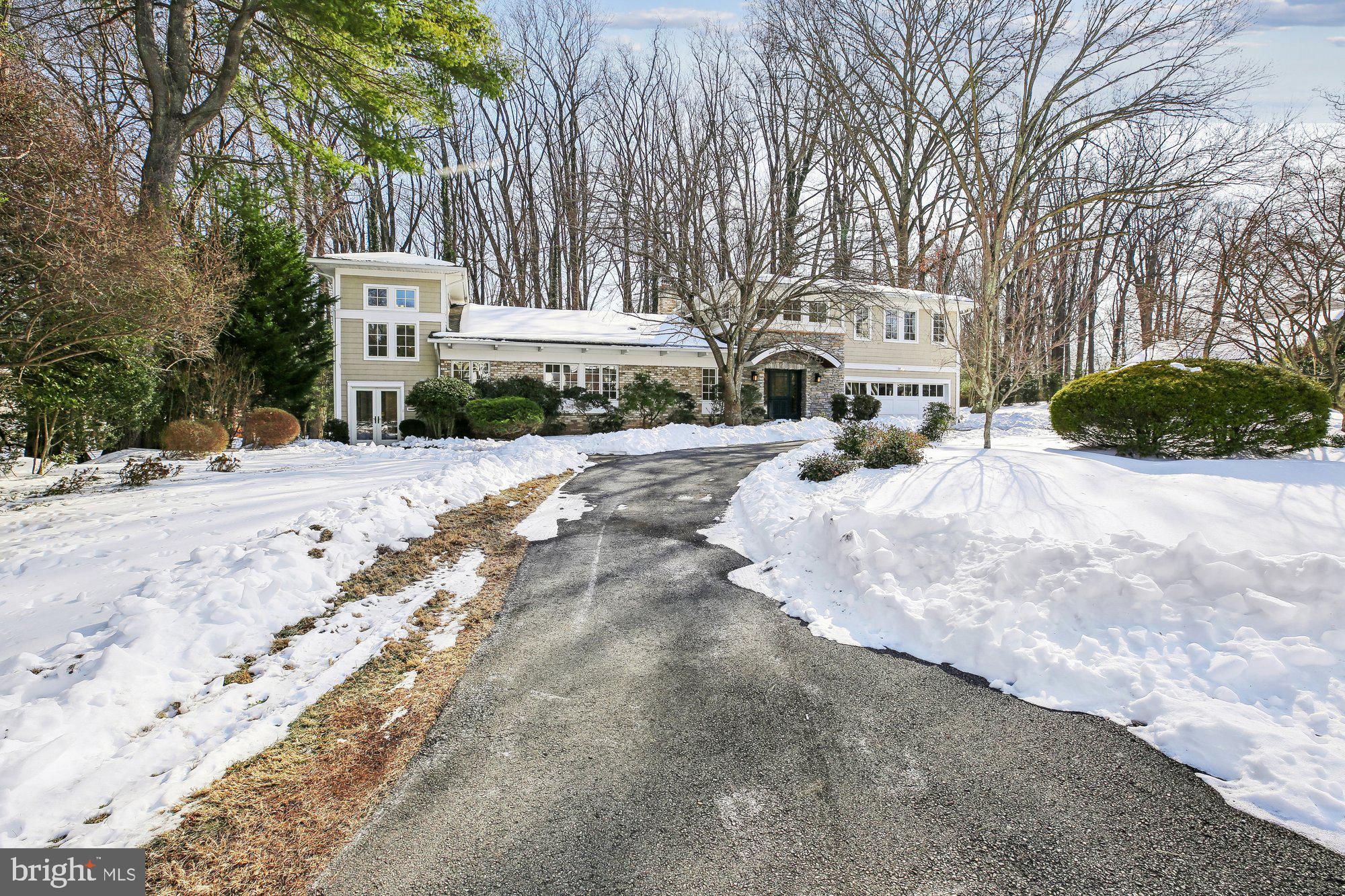 WILLIAMSBURG GARDENS - Residential