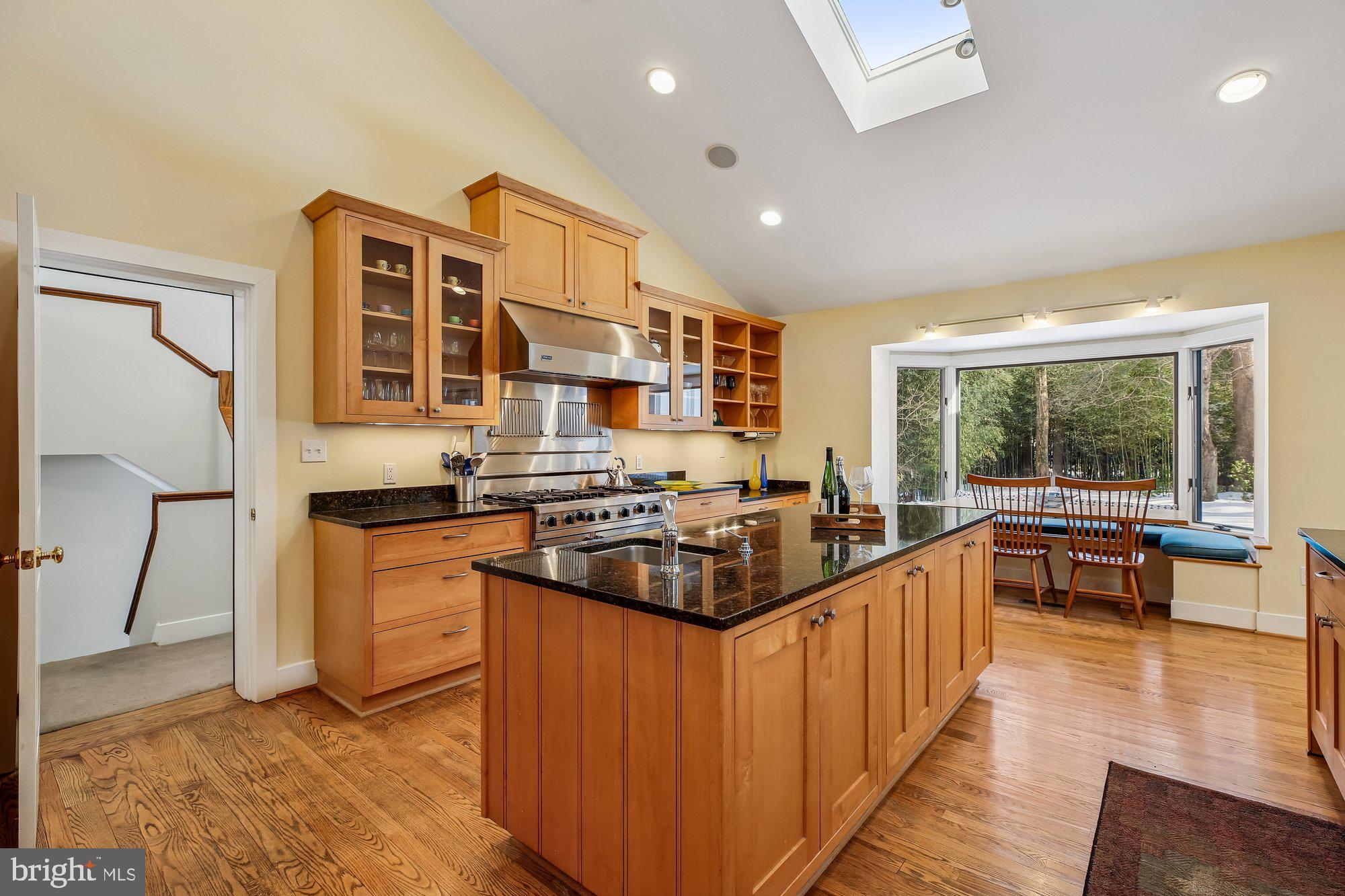 WILLIAMSBURG GARDENS - Residential