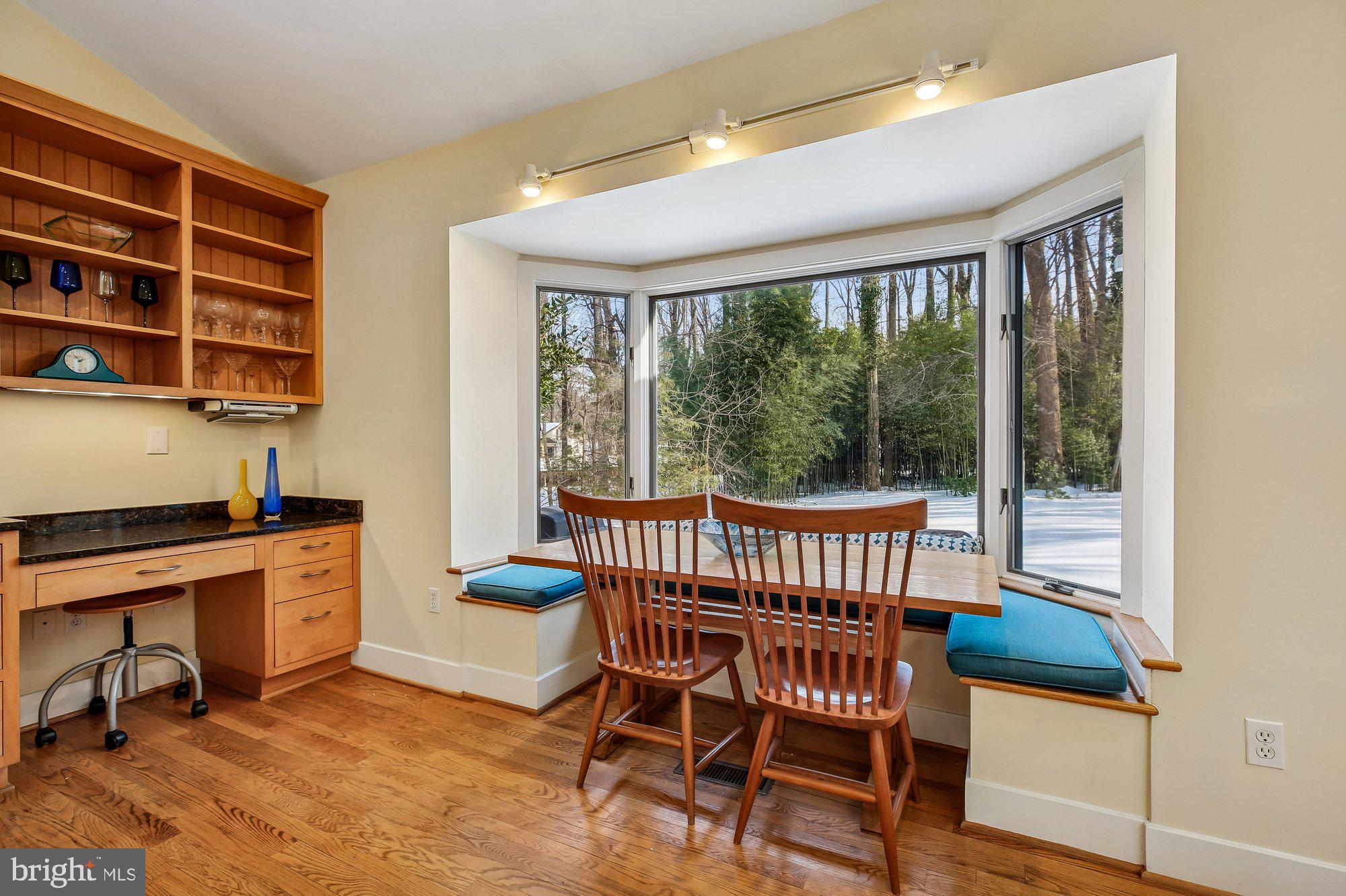 WILLIAMSBURG GARDENS - Residential