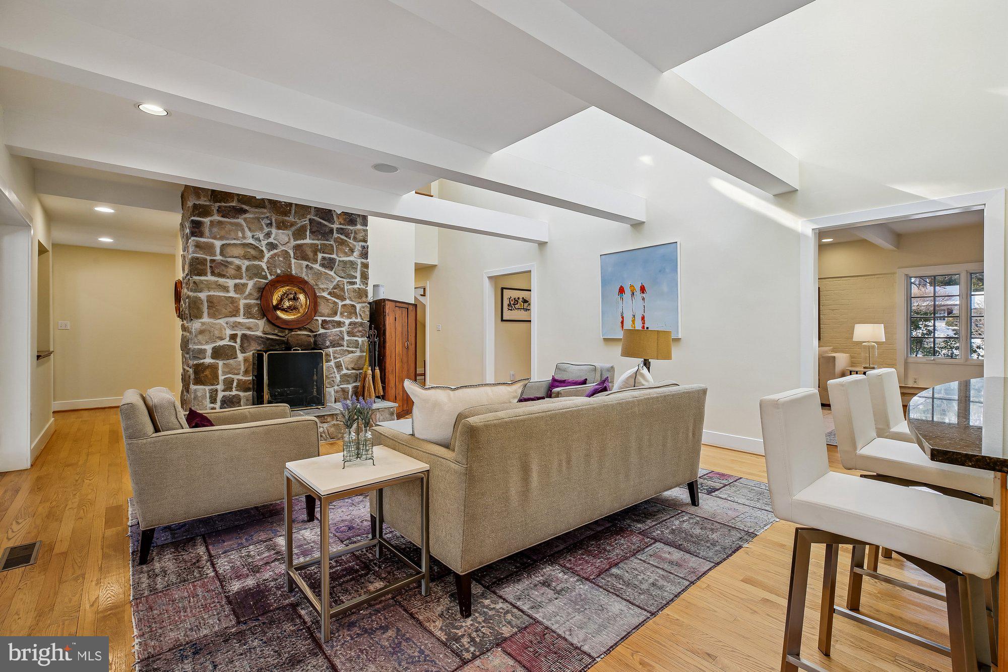 WILLIAMSBURG GARDENS - Residential