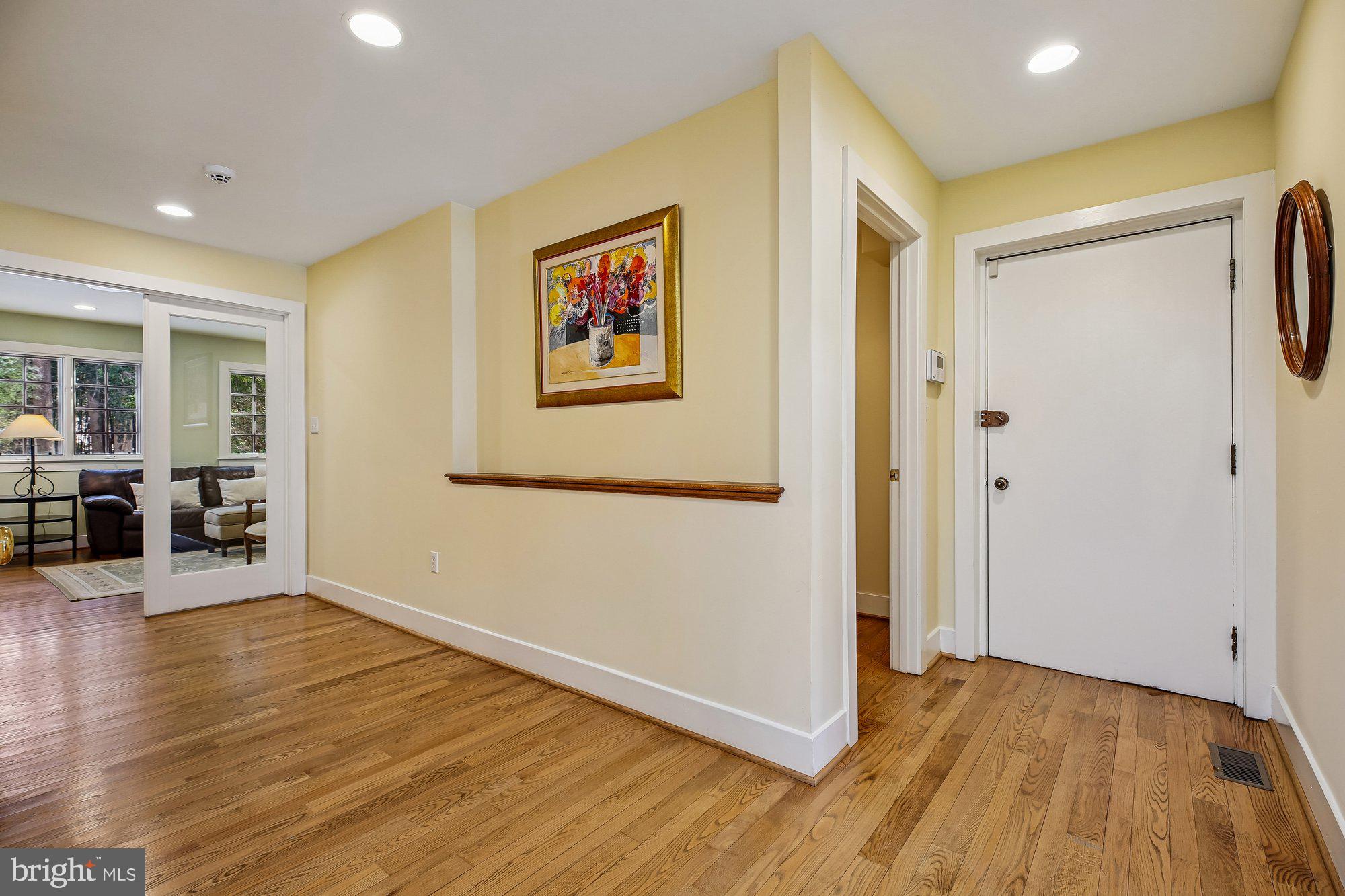 WILLIAMSBURG GARDENS - Residential