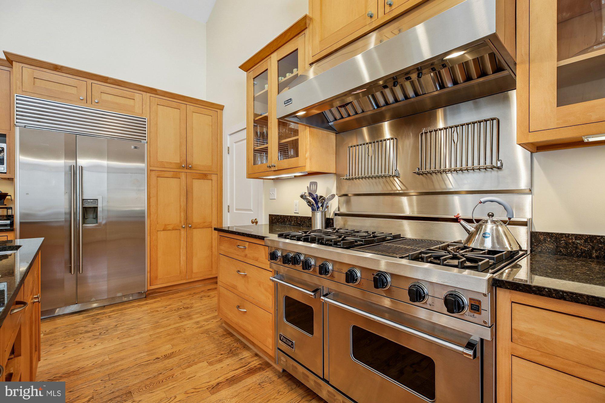 WILLIAMSBURG GARDENS - Residential