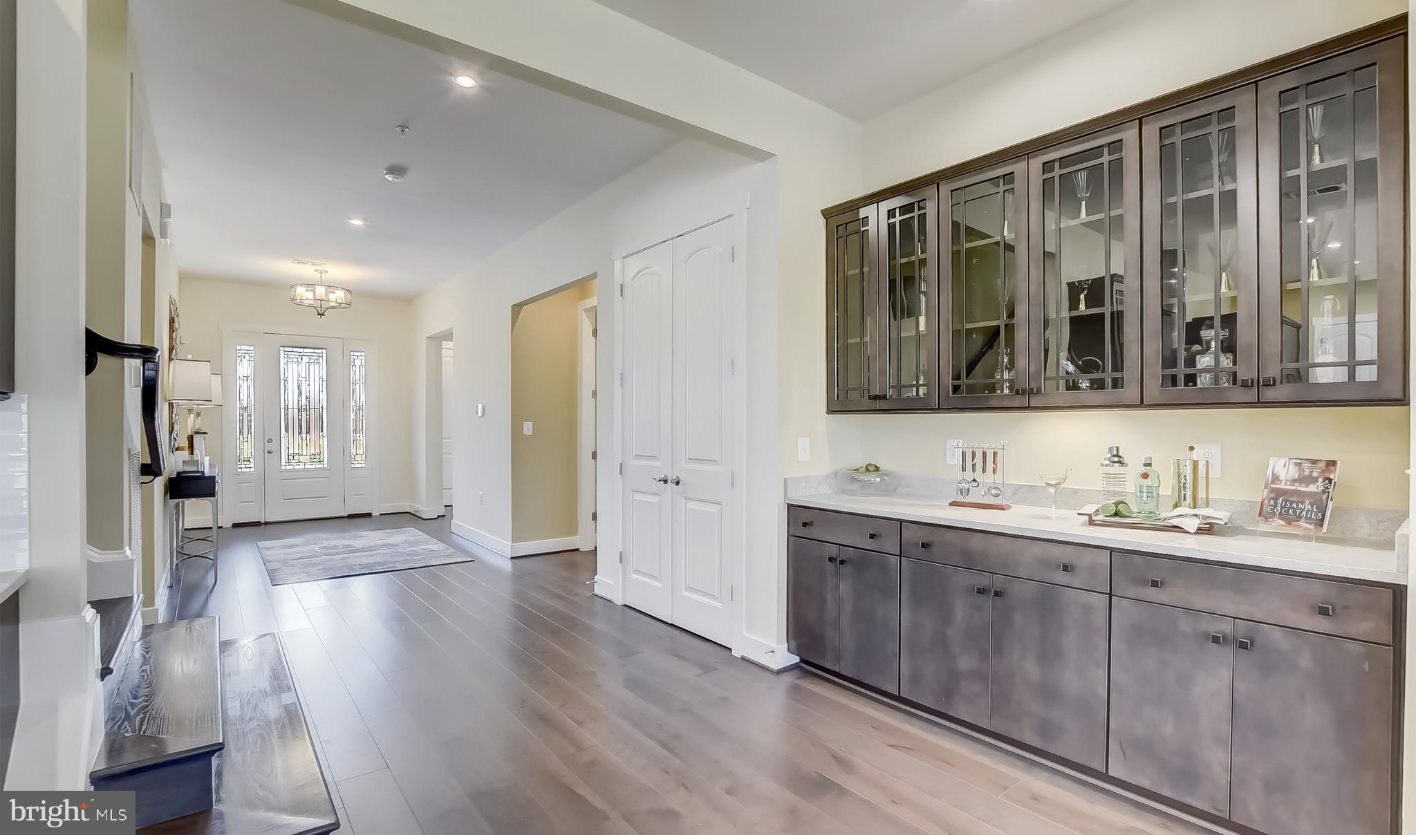 FOUR SEASONS AT KENT ISLAND - Residential