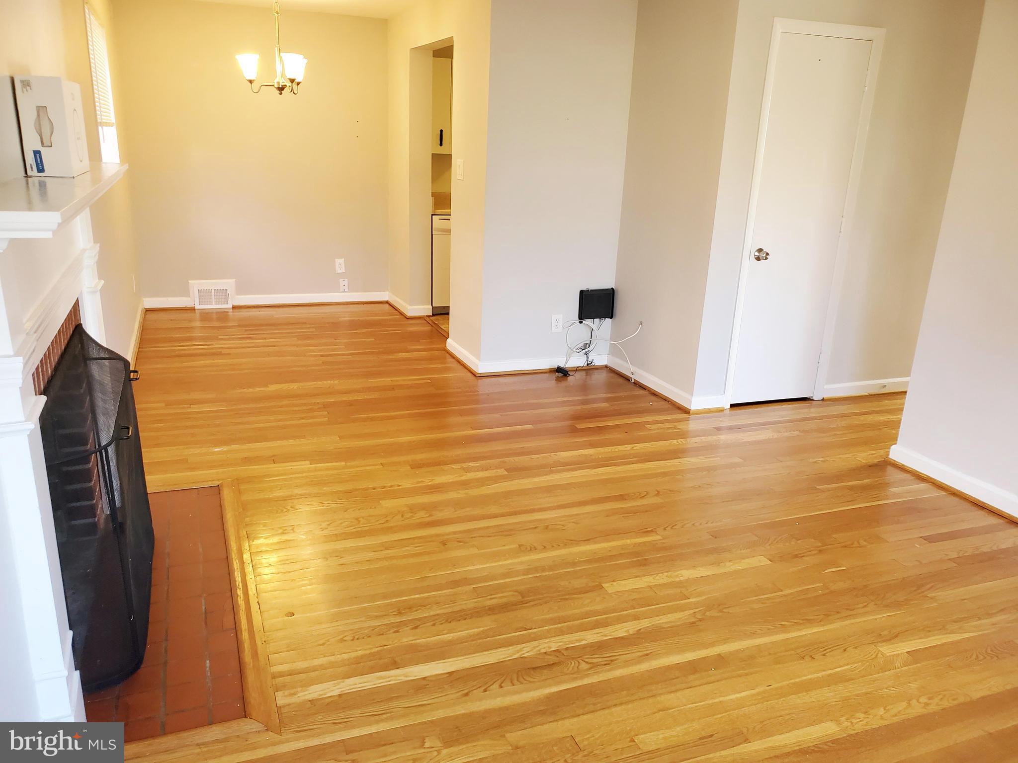 BROYHILL PARK - Residential Lease