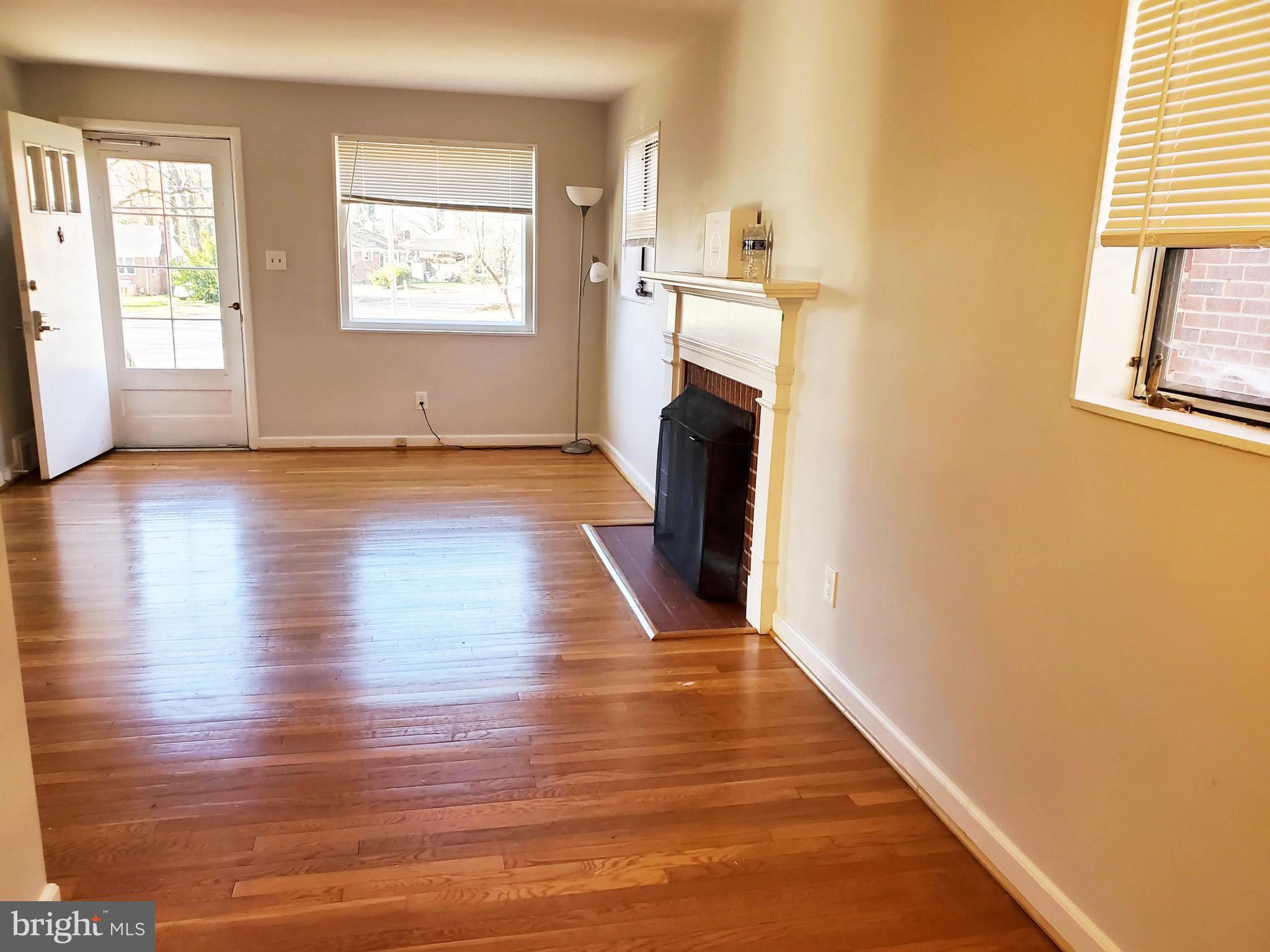 BROYHILL PARK - Residential Lease