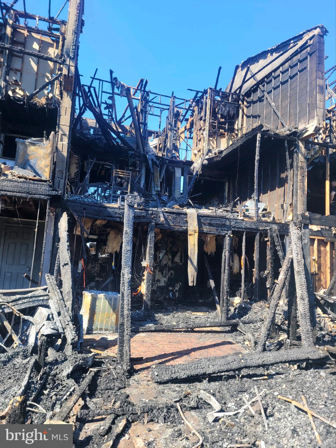 EDGEWATER VILLAGE - Residential