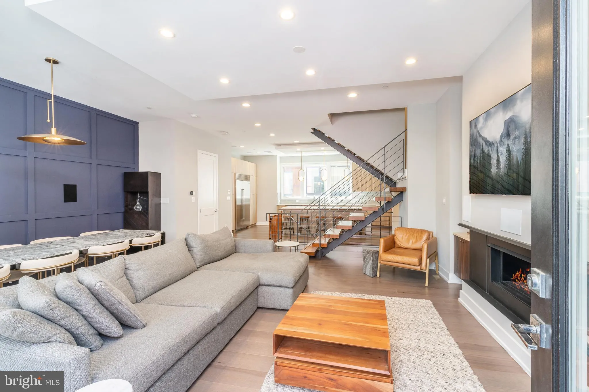 Philadelphia, Pennsylvania 19123, United States, 4 Bedrooms Bedrooms, ,3 BathroomsBathrooms,Residential,Active,149365