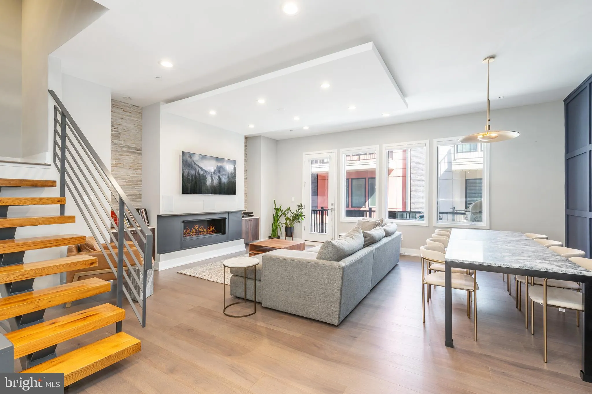 Philadelphia, Pennsylvania 19123, United States, 4 Bedrooms Bedrooms, ,3 BathroomsBathrooms,Residential,Active,149365