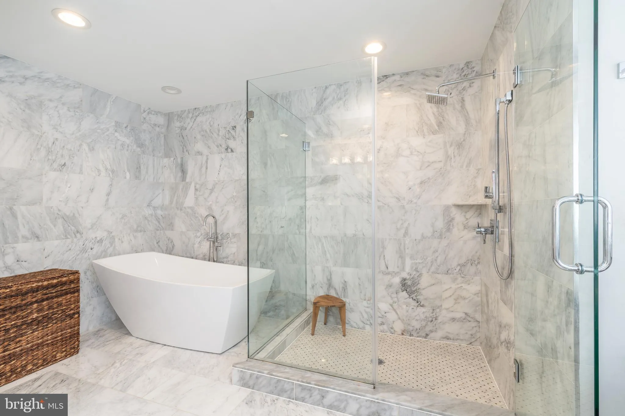 Philadelphia, Pennsylvania 19123, United States, 4 Bedrooms Bedrooms, ,3 BathroomsBathrooms,Residential,Active,149365