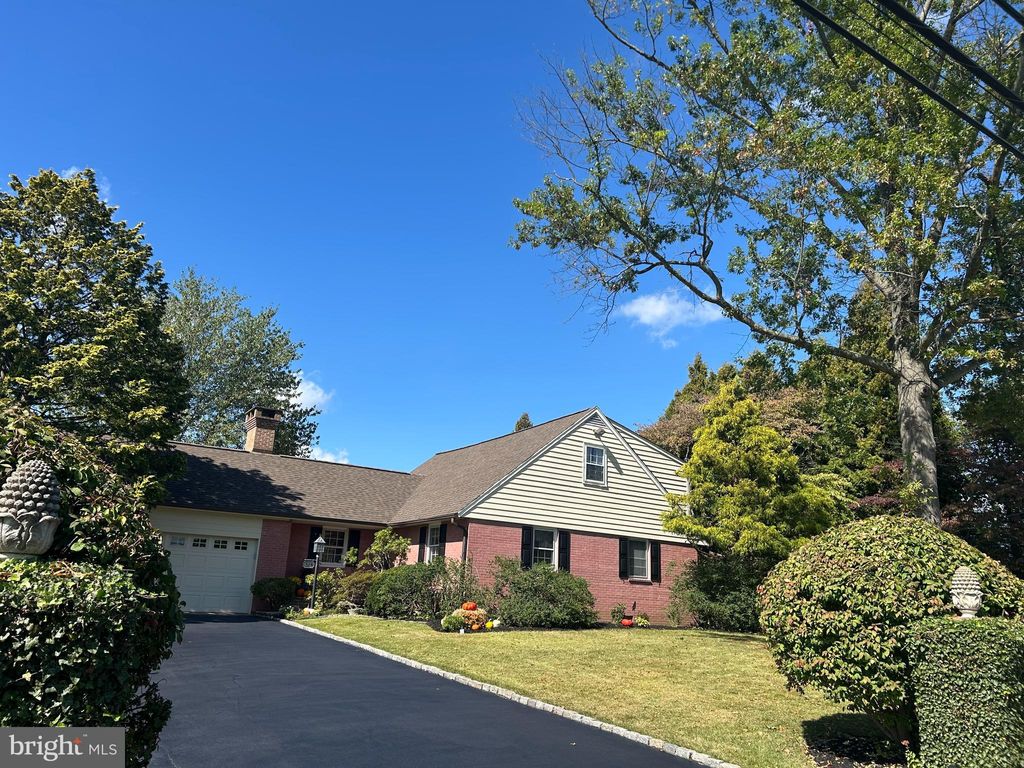 Photo of 514 Madison Avenue, FORT WASHINGTON, PA 19034 (MLS # PAMC2155802)