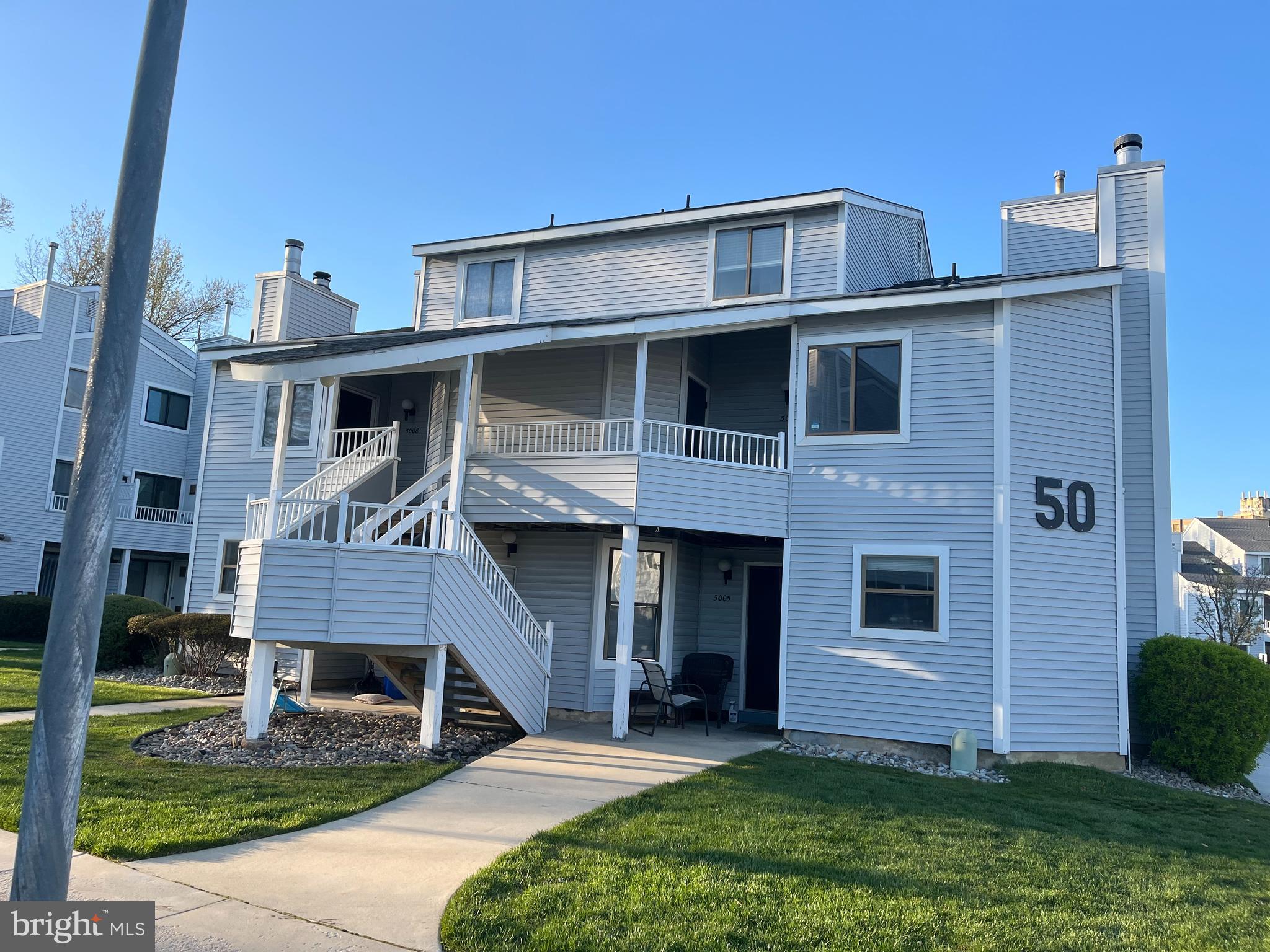 5006 TRACY COURT