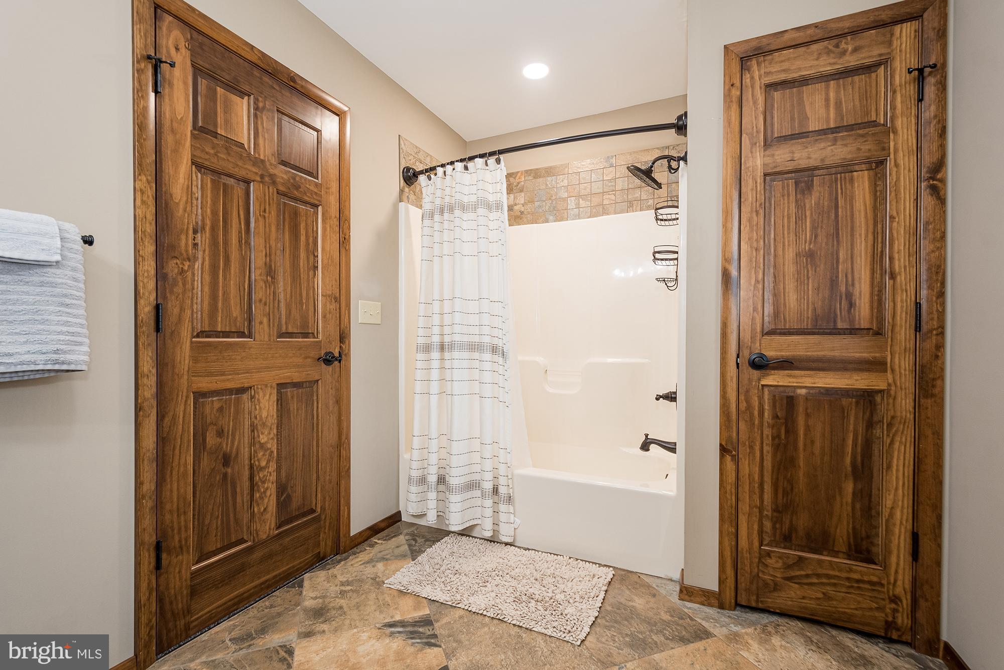 LAGO VISTA - Residential