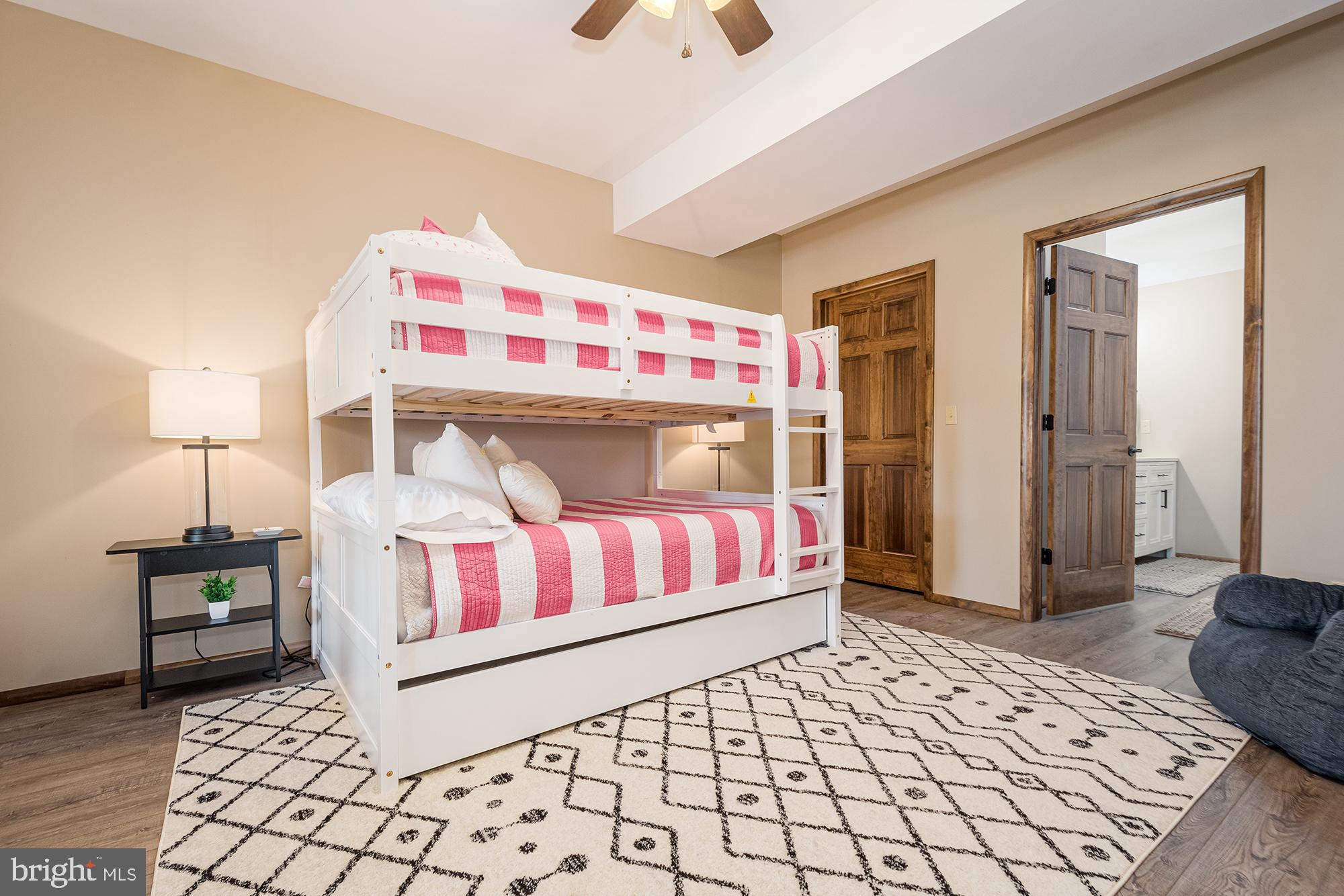 LAGO VISTA - Residential