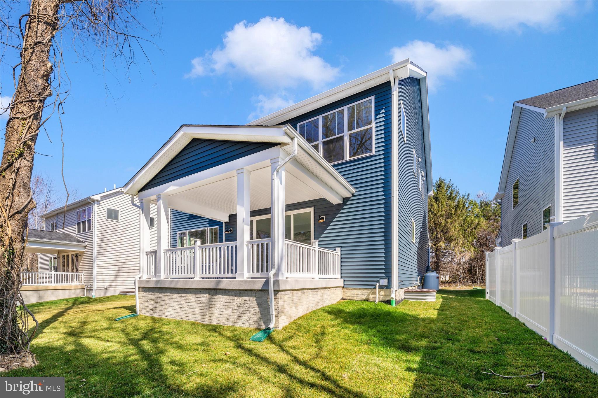 MILLERSVILLE - Residential