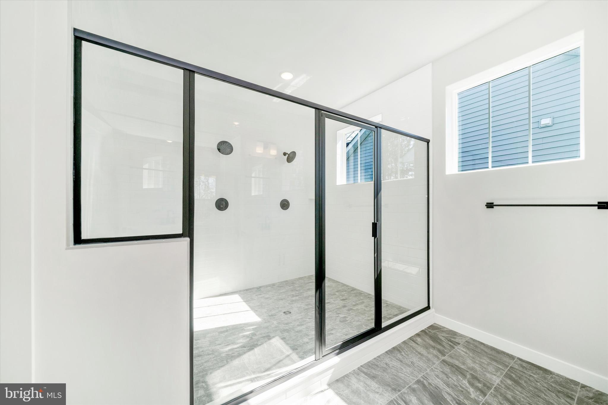 MILLERSVILLE - Residential