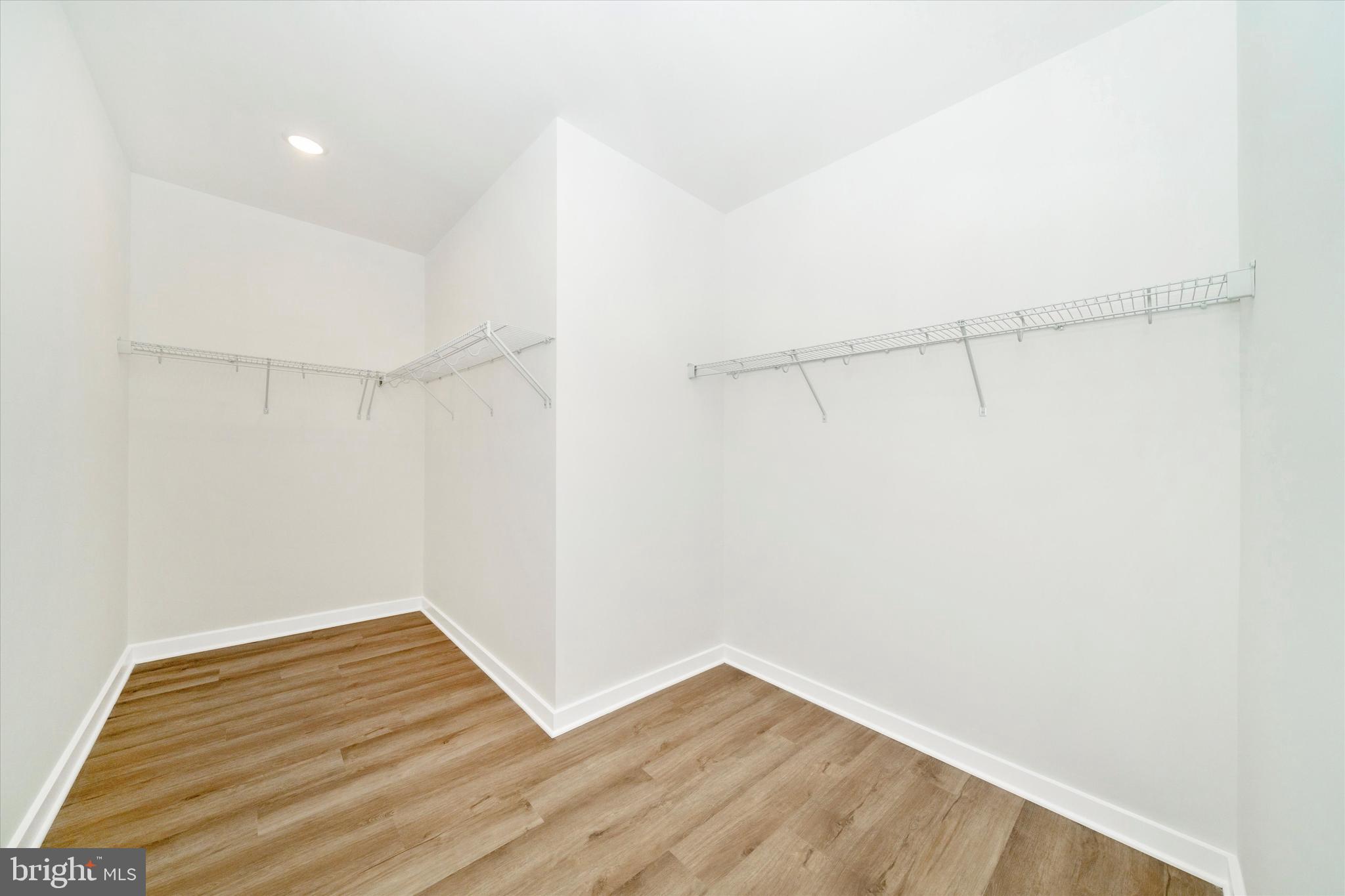 MILLERSVILLE - Residential