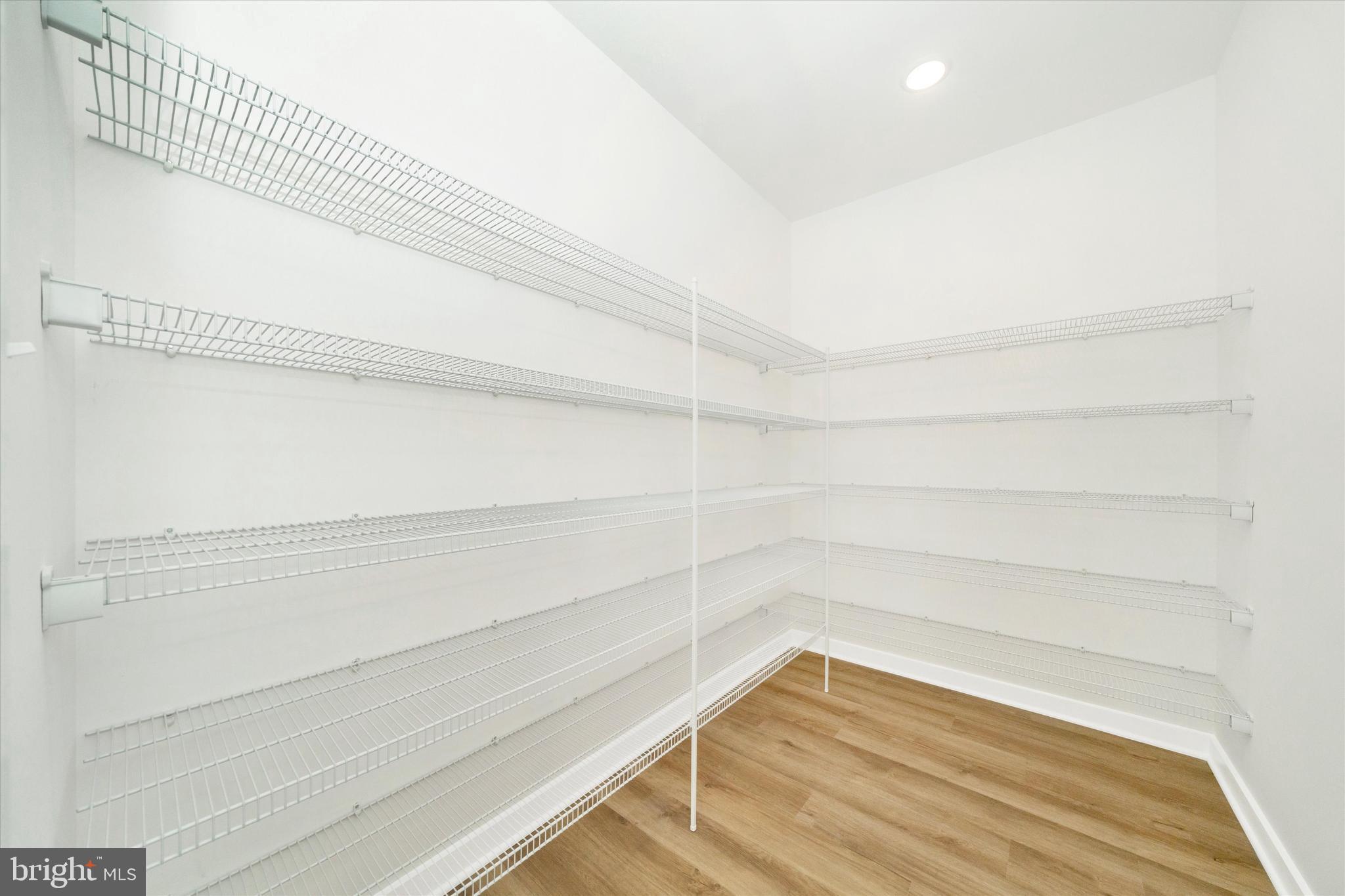 MILLERSVILLE - Residential