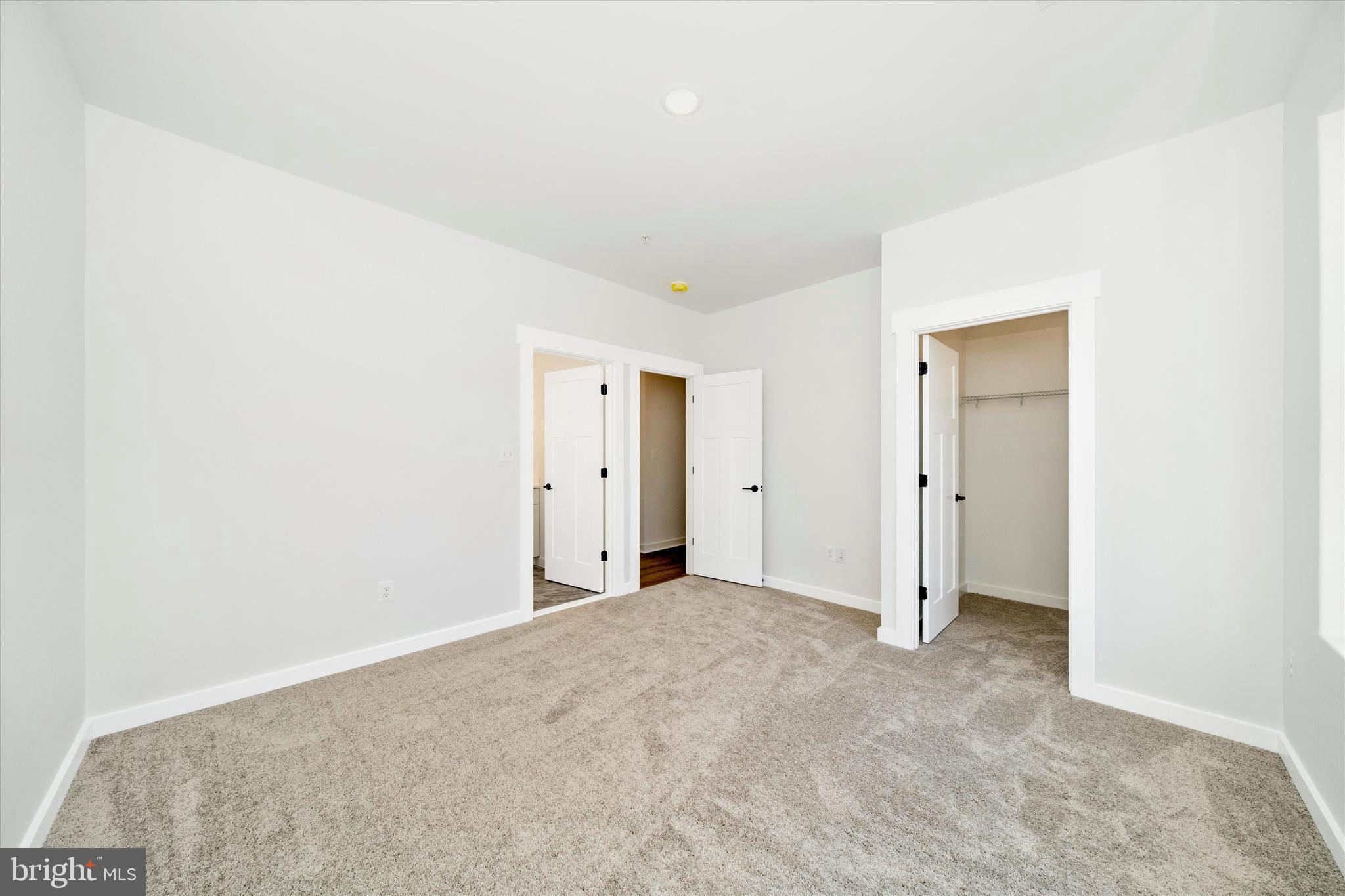 MILLERSVILLE - Residential