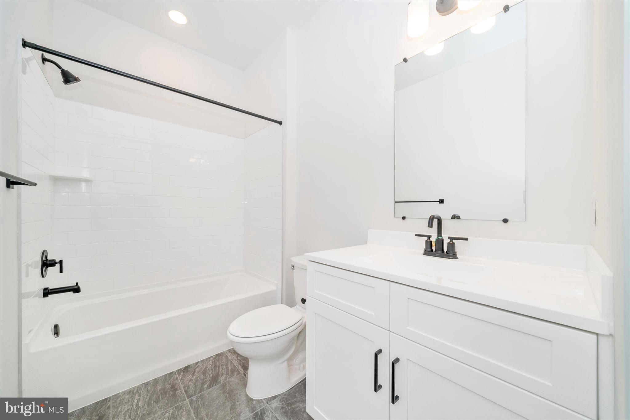 MILLERSVILLE - Residential