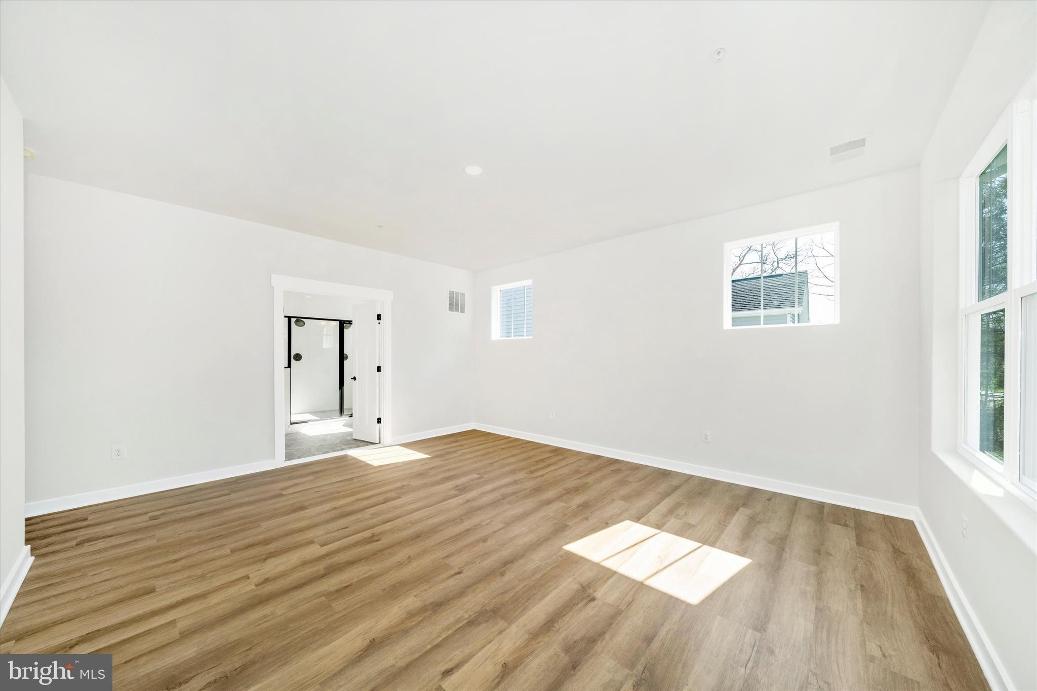 MILLERSVILLE - Residential