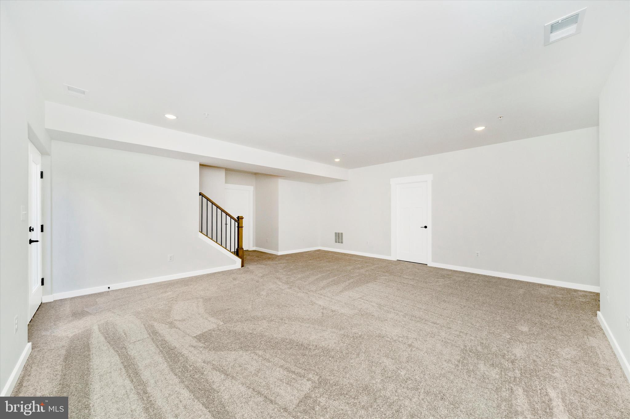 MILLERSVILLE - Residential