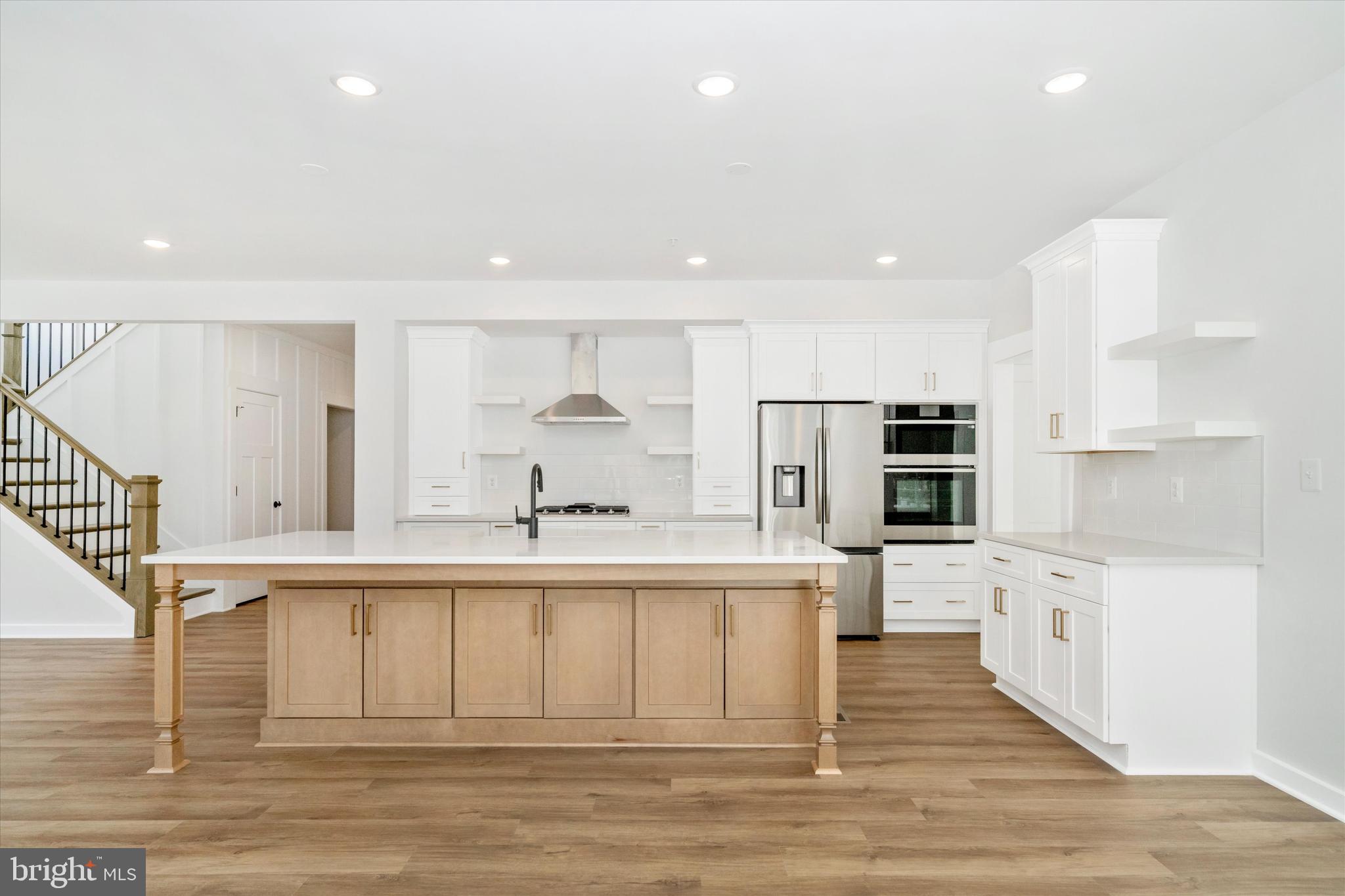 MILLERSVILLE - Residential