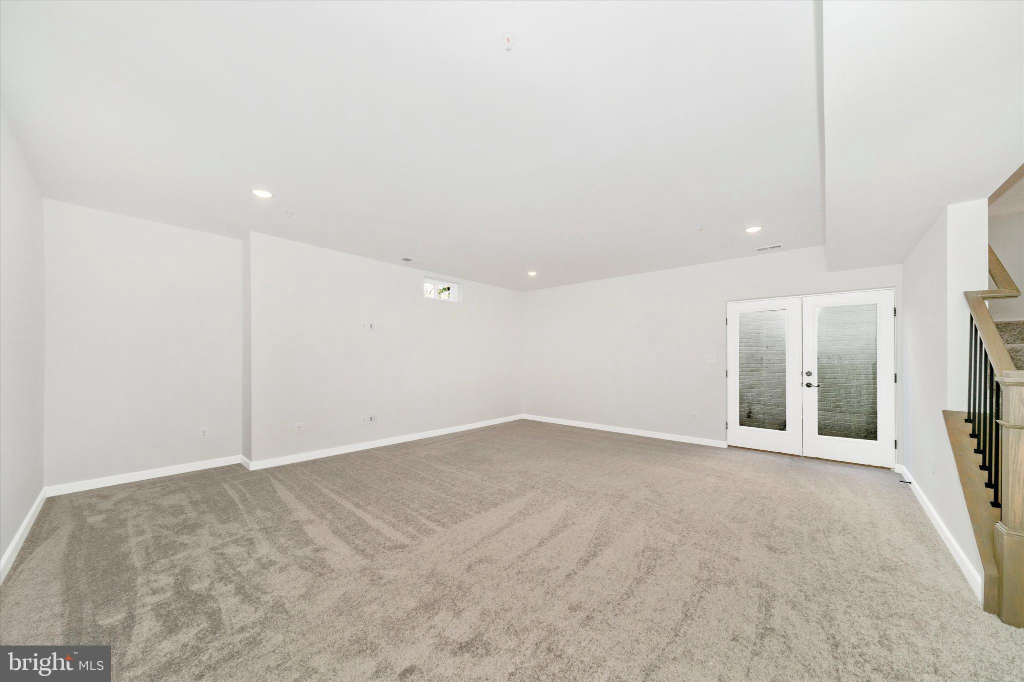 MILLERSVILLE - Residential