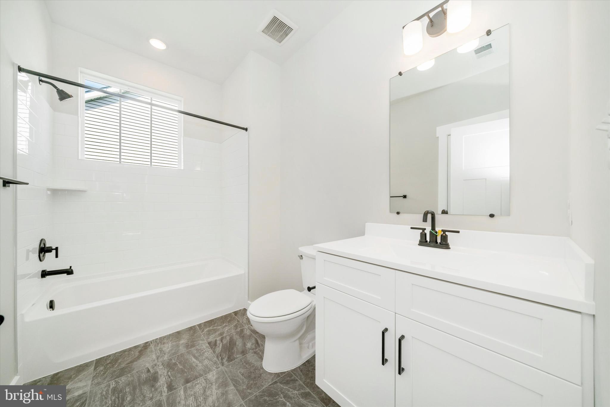 MILLERSVILLE - Residential