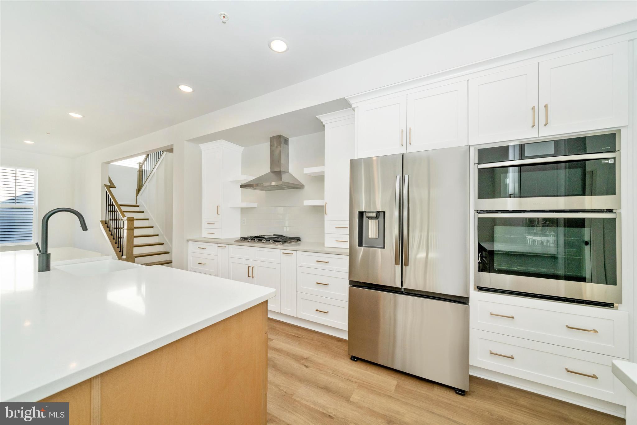 MILLERSVILLE - Residential