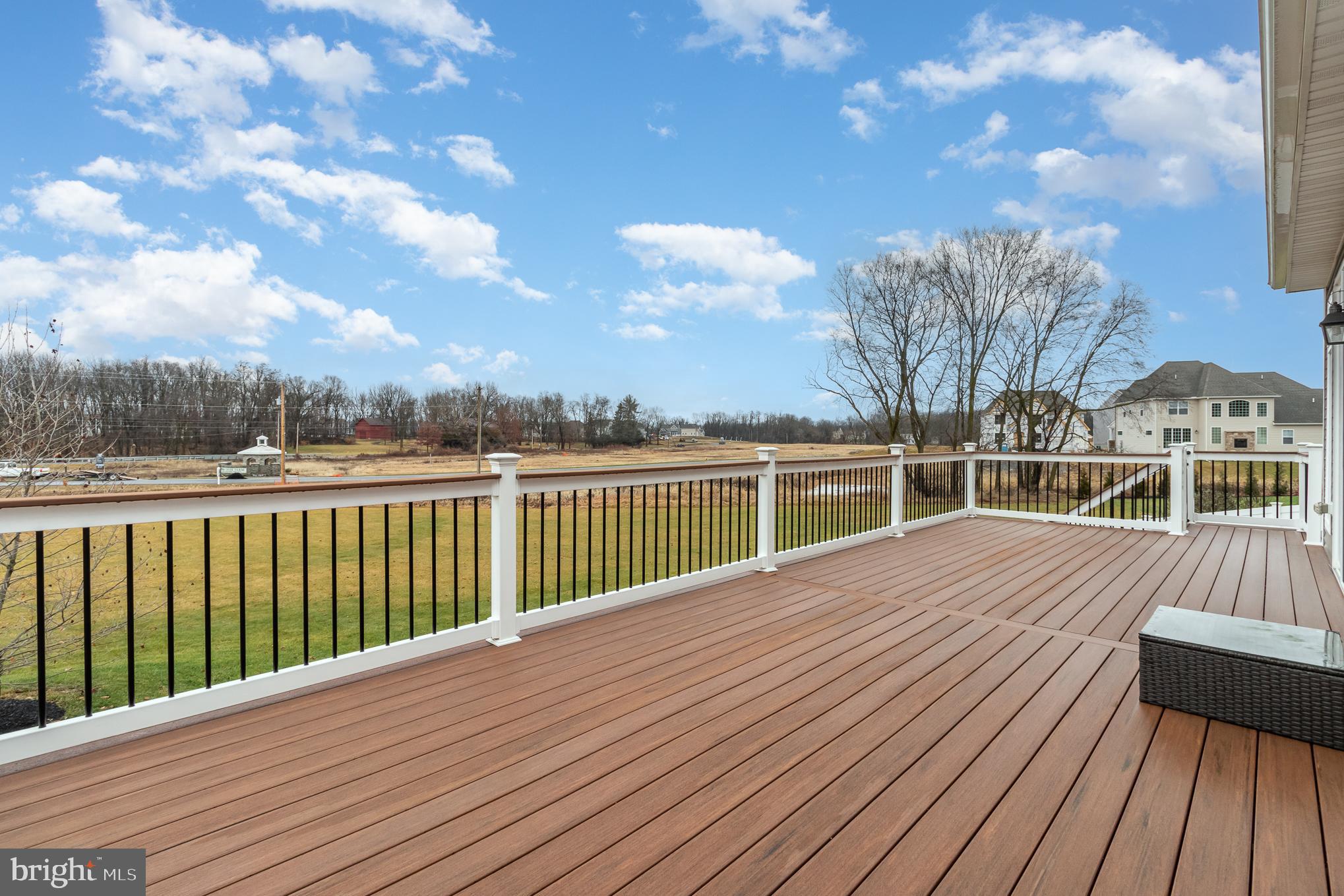 WOODBRIDGE - Residential