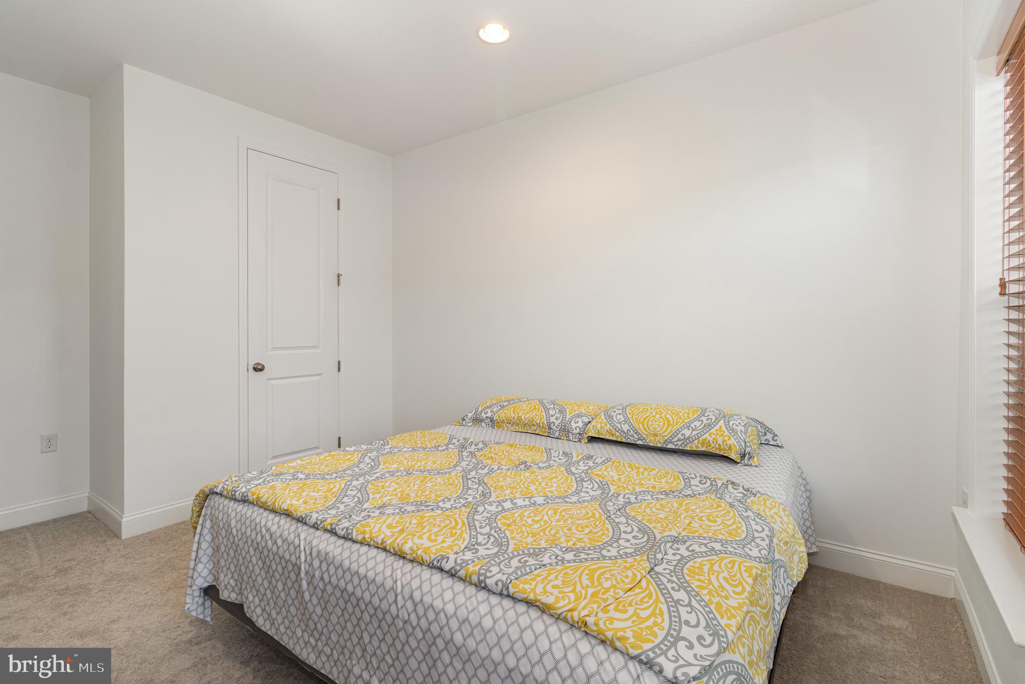 WOODBRIDGE - Residential