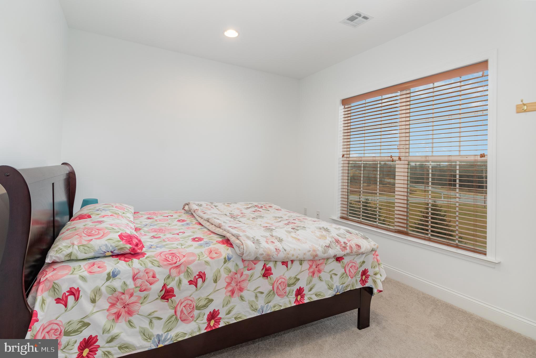 WOODBRIDGE - Residential