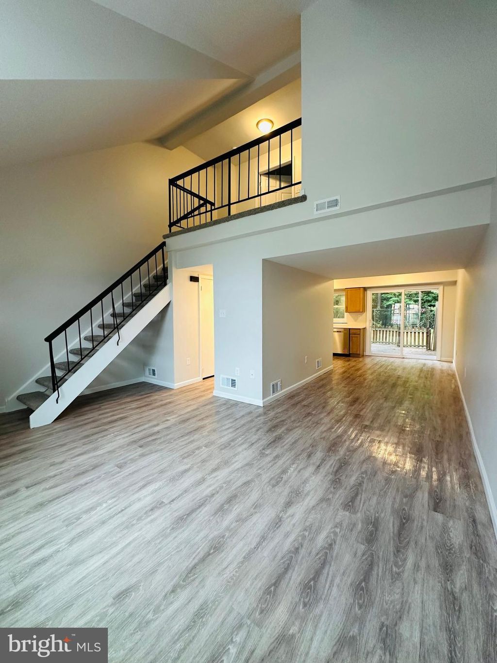 Photo of 58 Chelsea Circle, CLEMENTON, NJ 08021 (MLS # NJCD2104198)