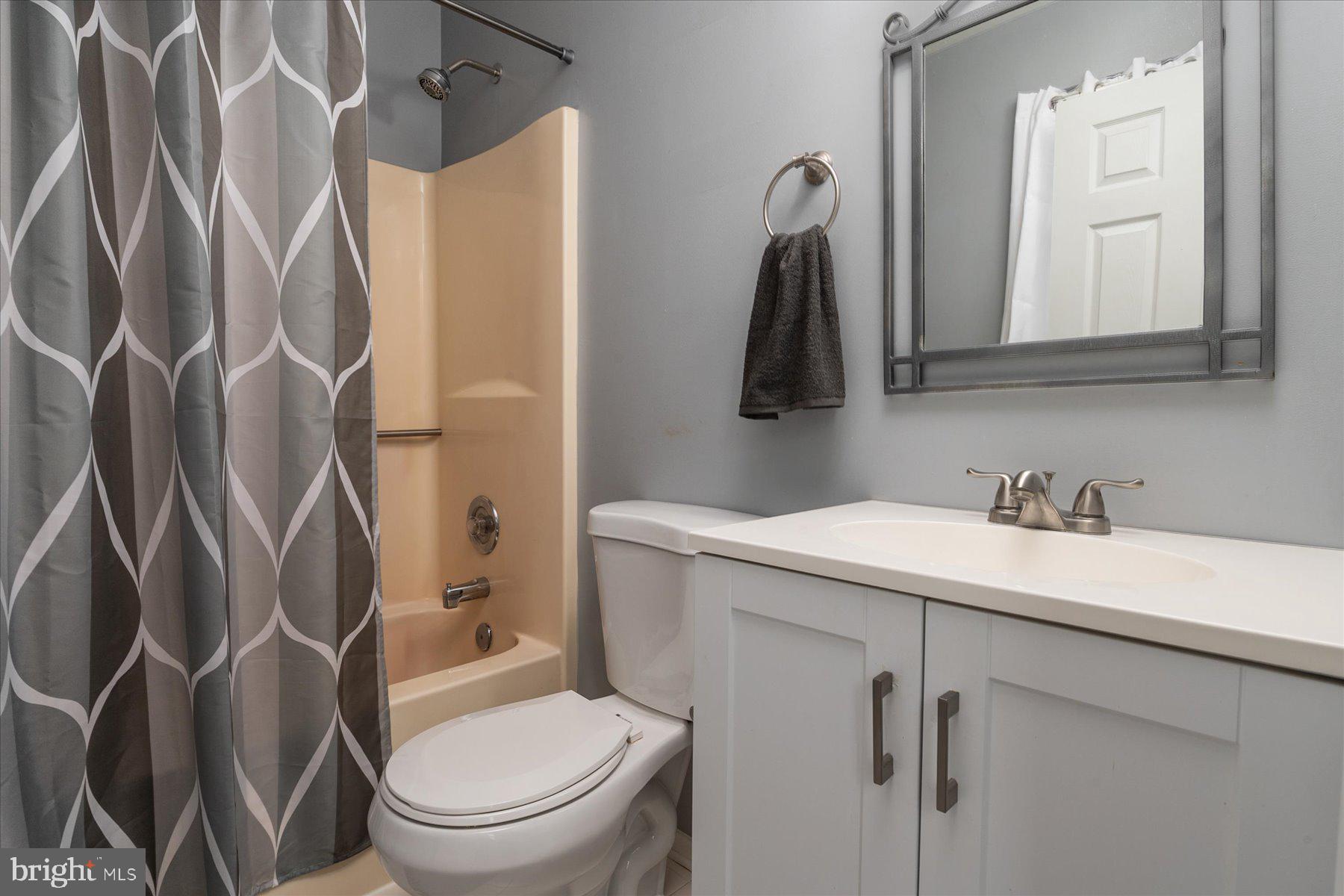 SANDY OAKS - Residential