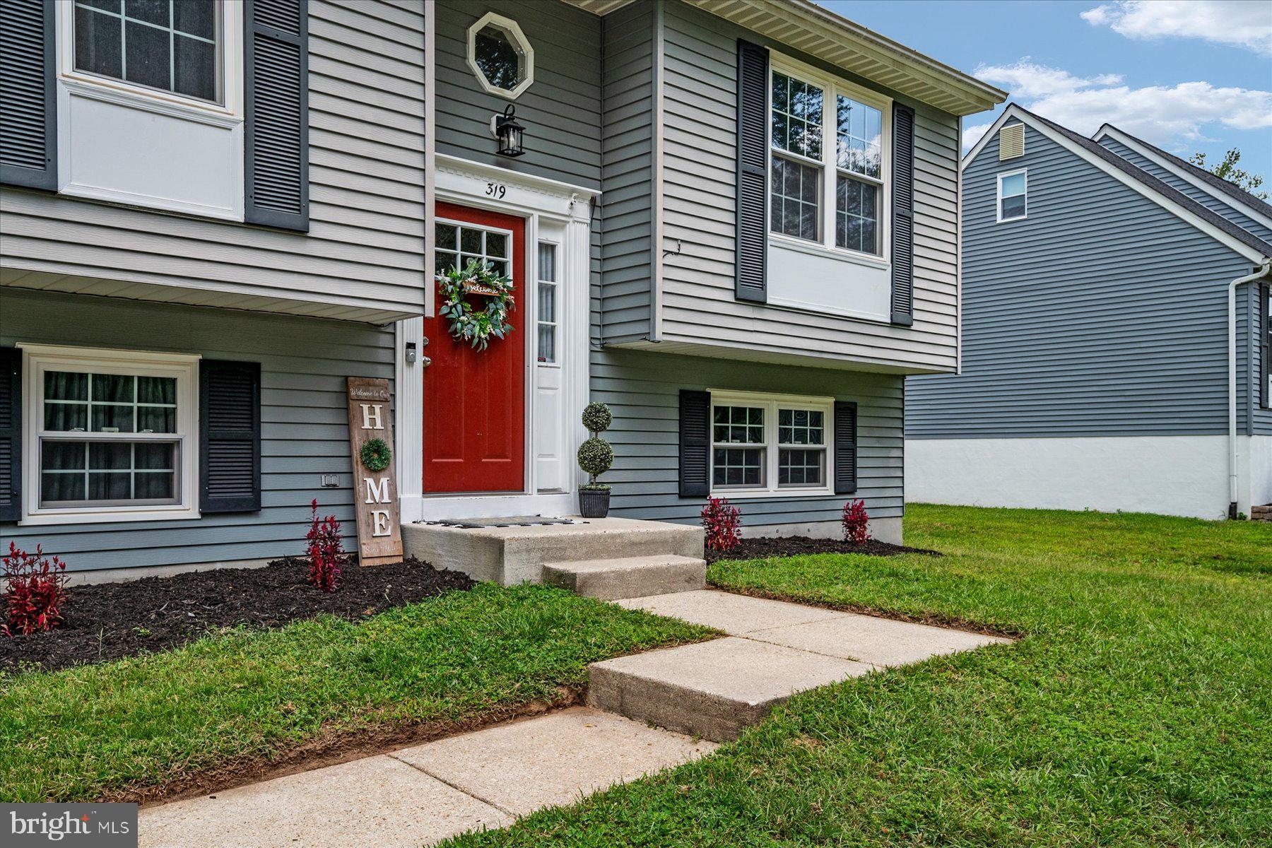 SANDY OAKS - Residential