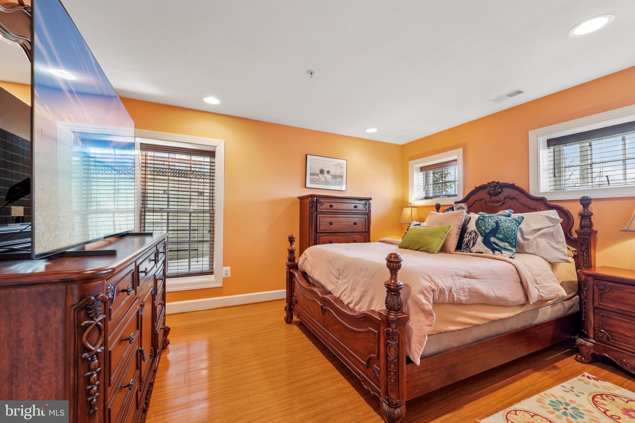 HAMPSHIRE HAMLET - Residential