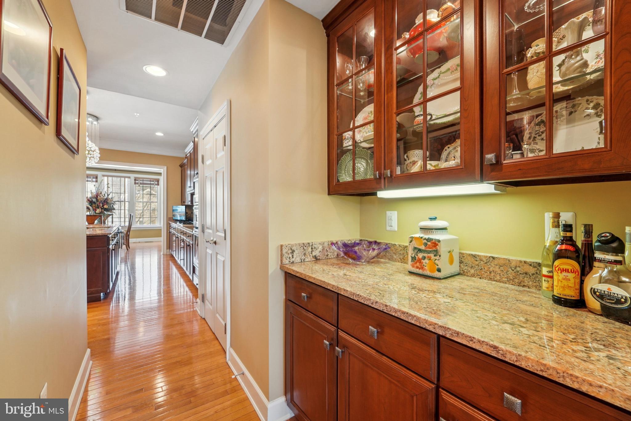 HAMPSHIRE HAMLET - Residential