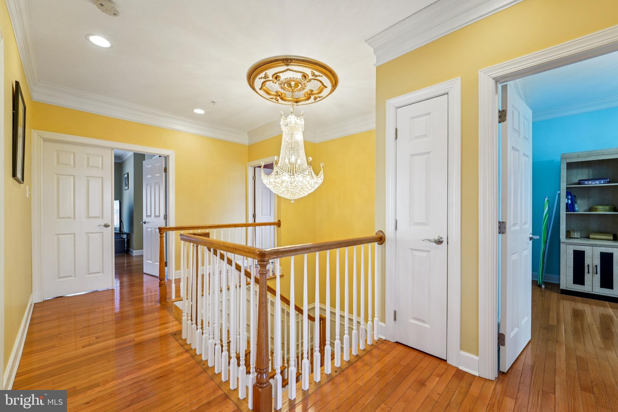 HAMPSHIRE HAMLET - Residential