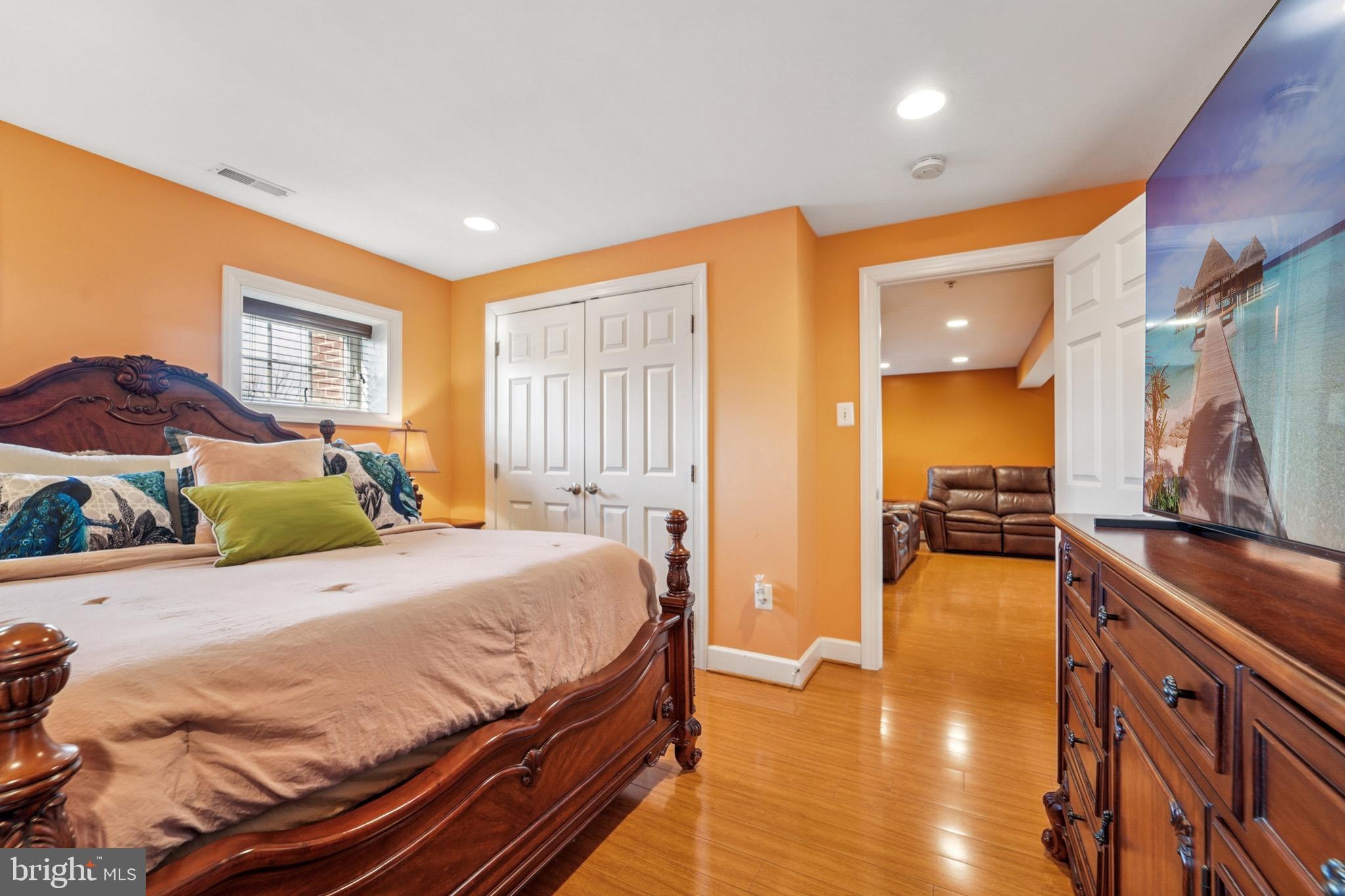 HAMPSHIRE HAMLET - Residential