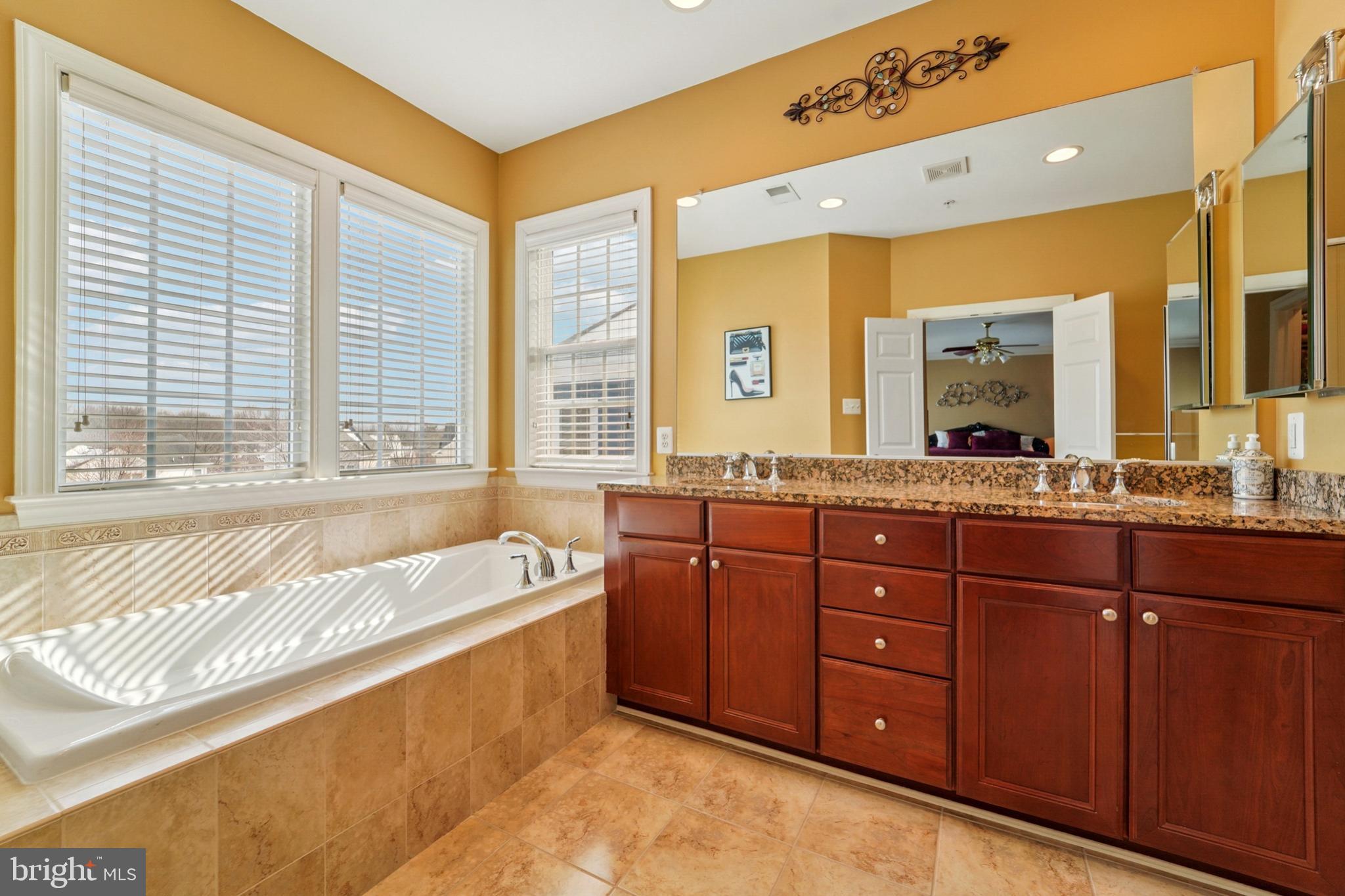 HAMPSHIRE HAMLET - Residential