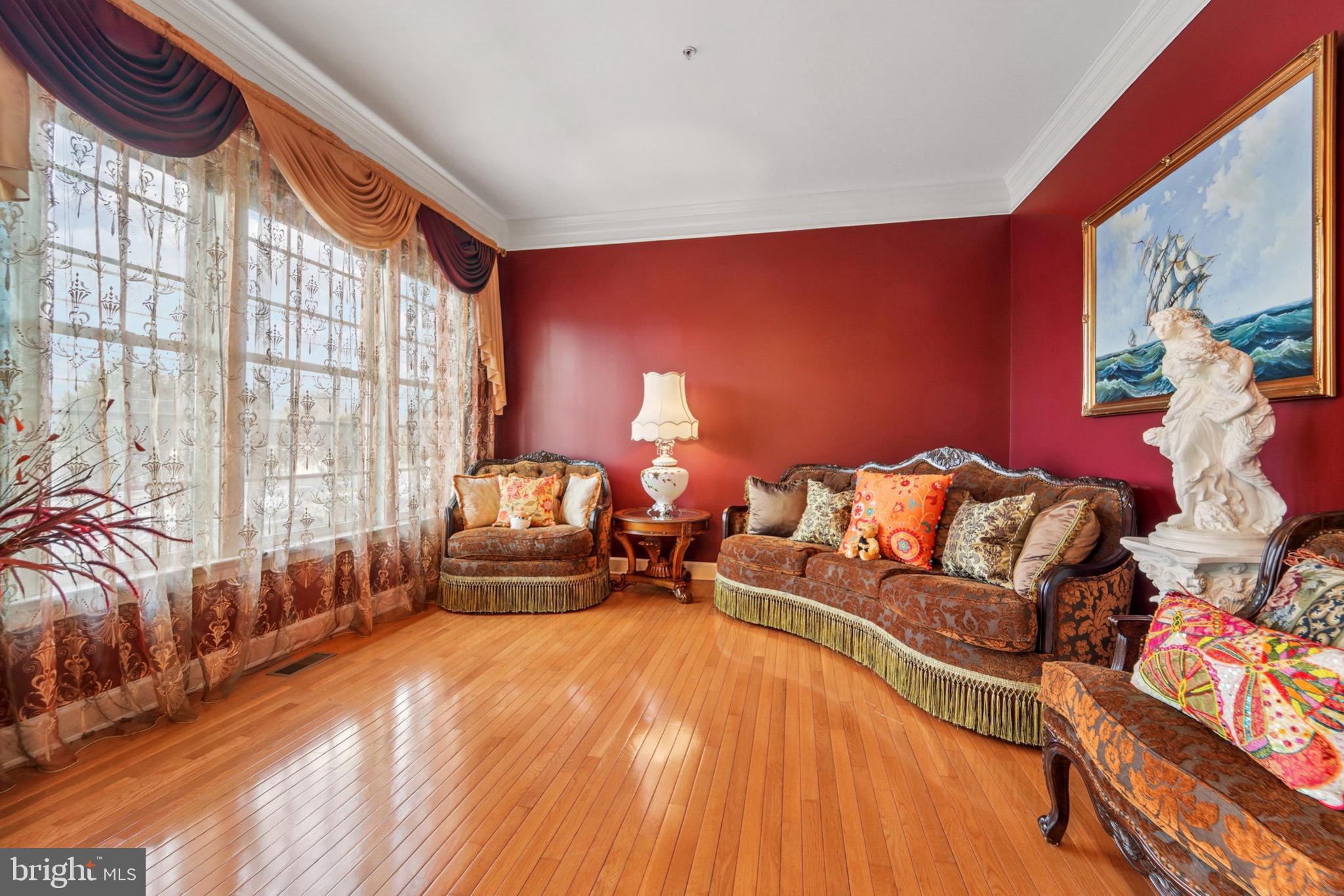 HAMPSHIRE HAMLET - Residential